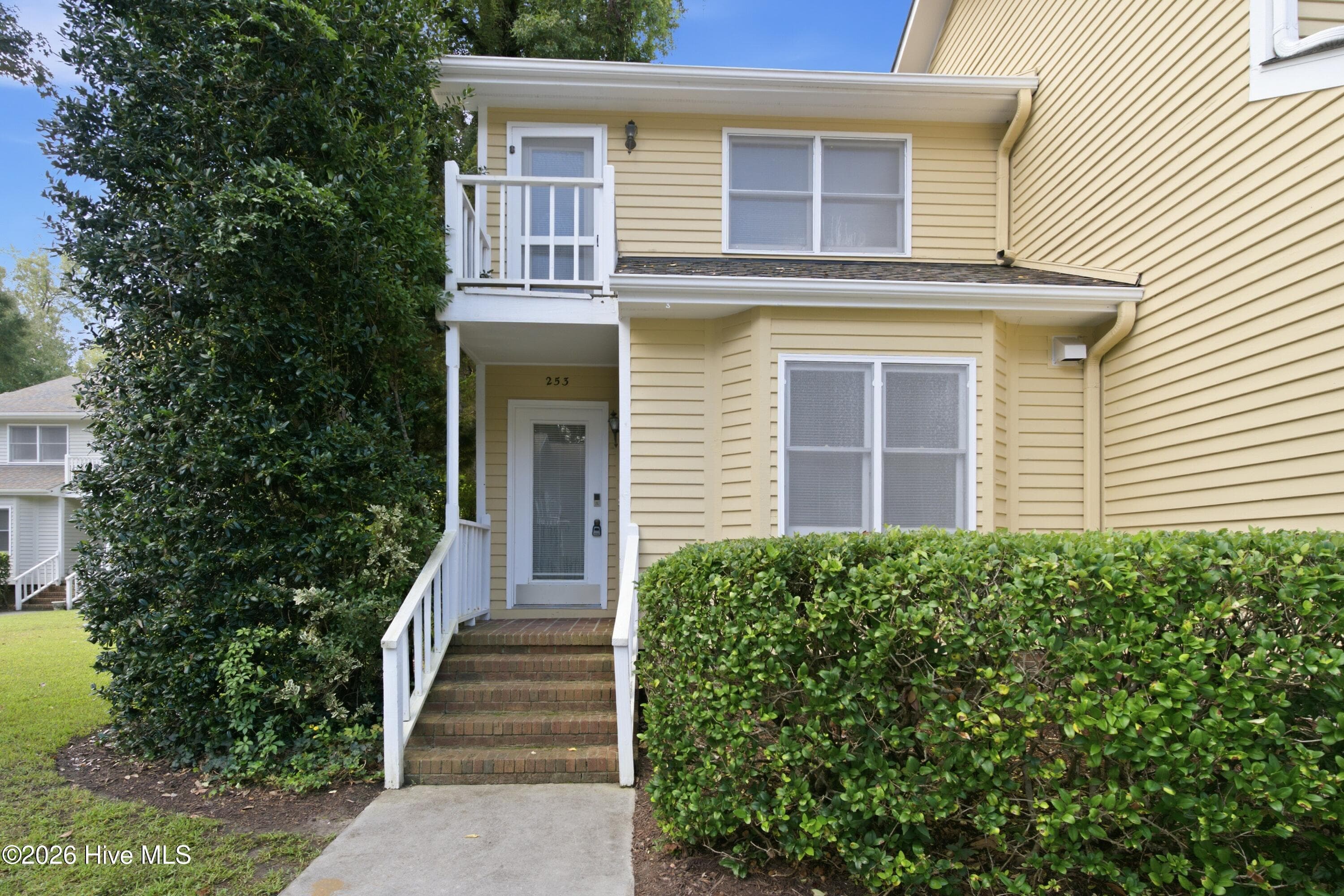 Townhouse at 1800 Eastwood Road Apt 253, Wilmington, NC 28403, photo 2 of 43