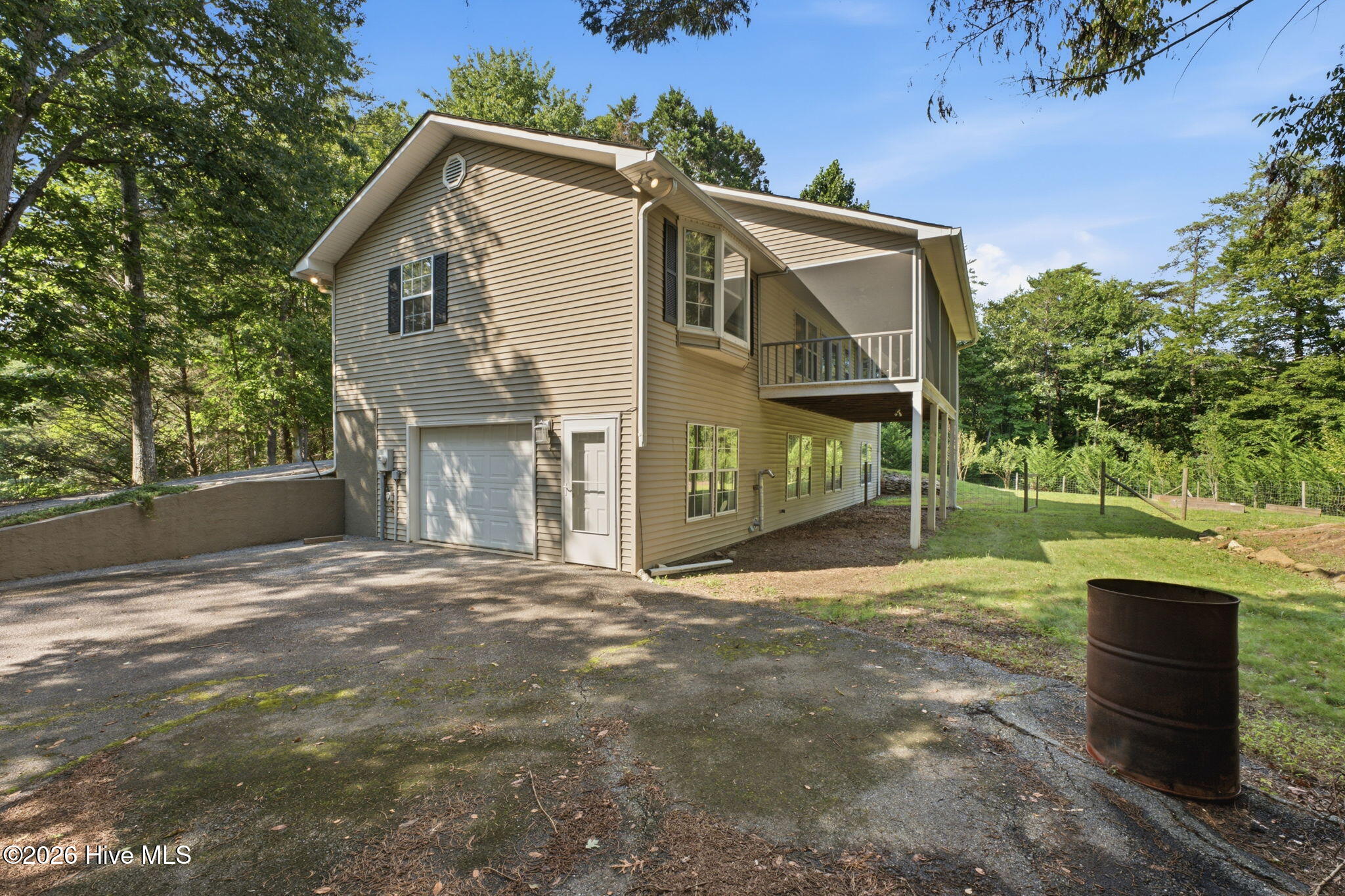 Single Family Residence at 5111 Summer Wood Lane, Young Harris, GA 30582, photo 14 of 45