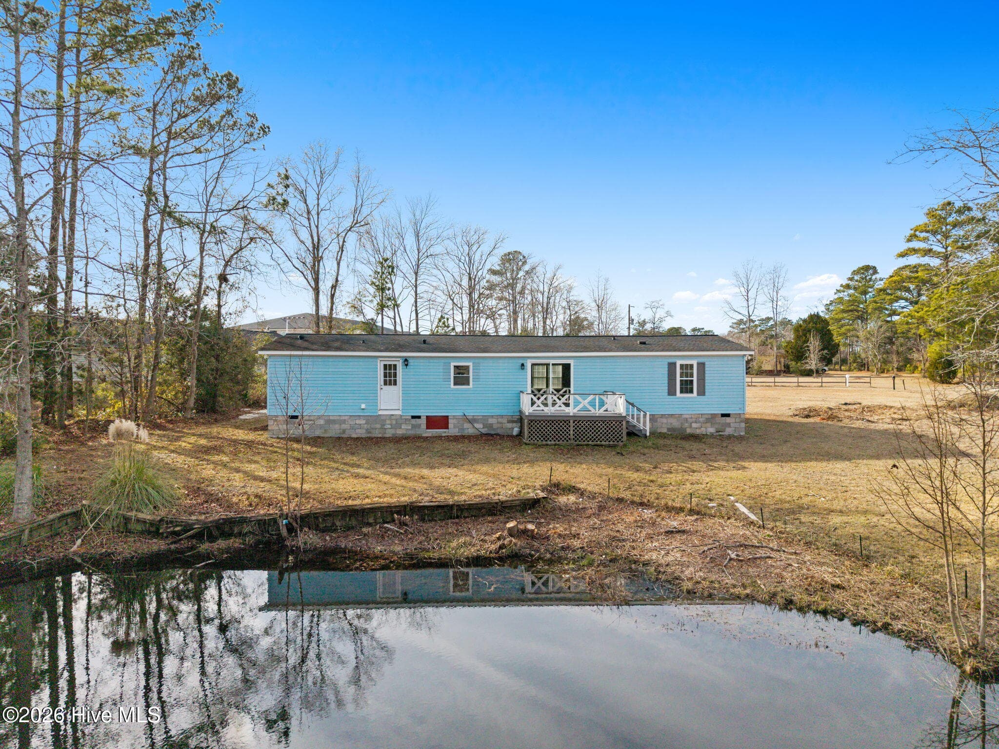 Manufactured Home at 286 Edgewater Drive SW, Shallotte, NC 28470, photo 6 of 56