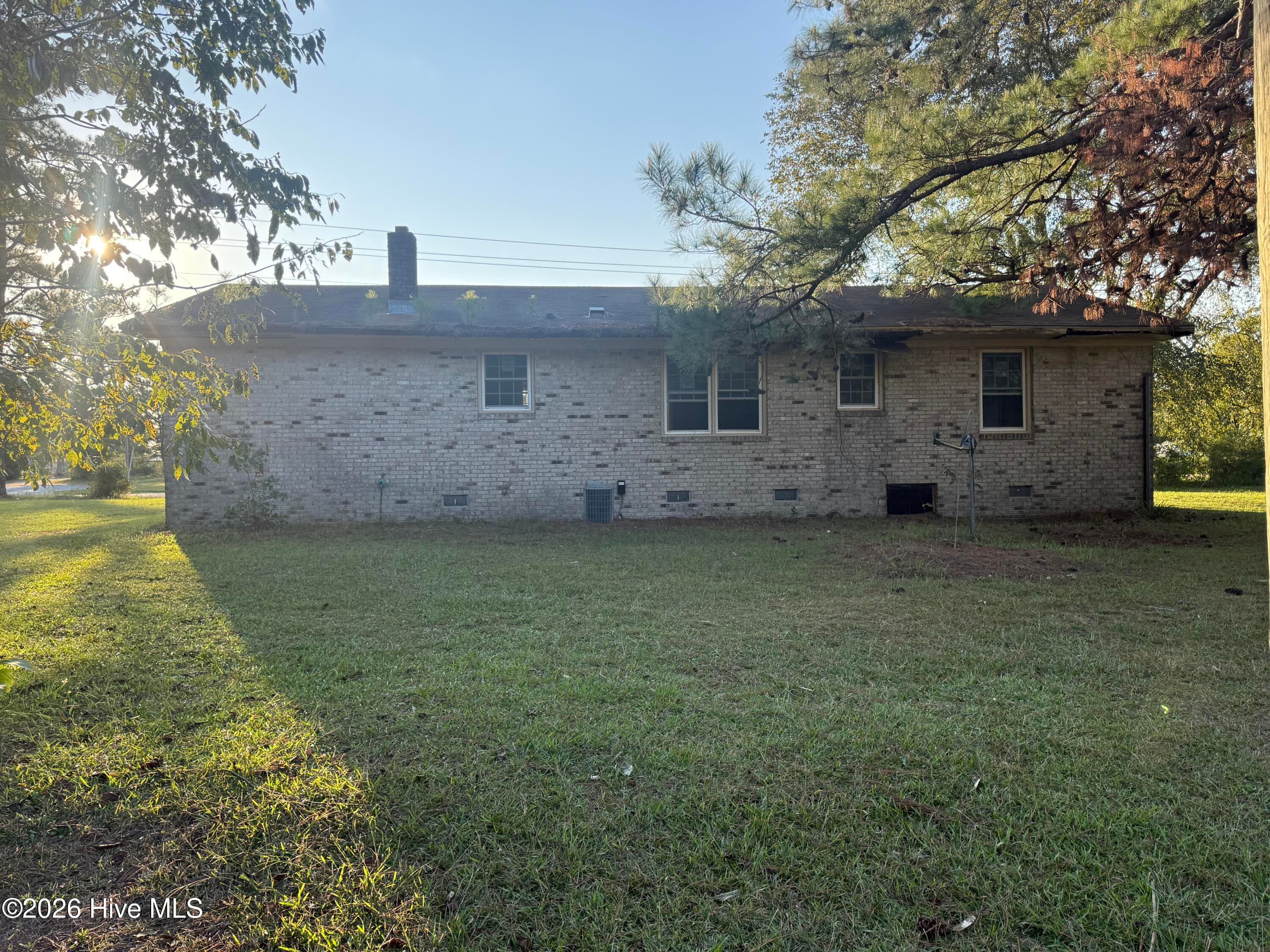 Single Family Residence at 766 Carolina 41, Trenton, NC 28585, photo 3 of 9