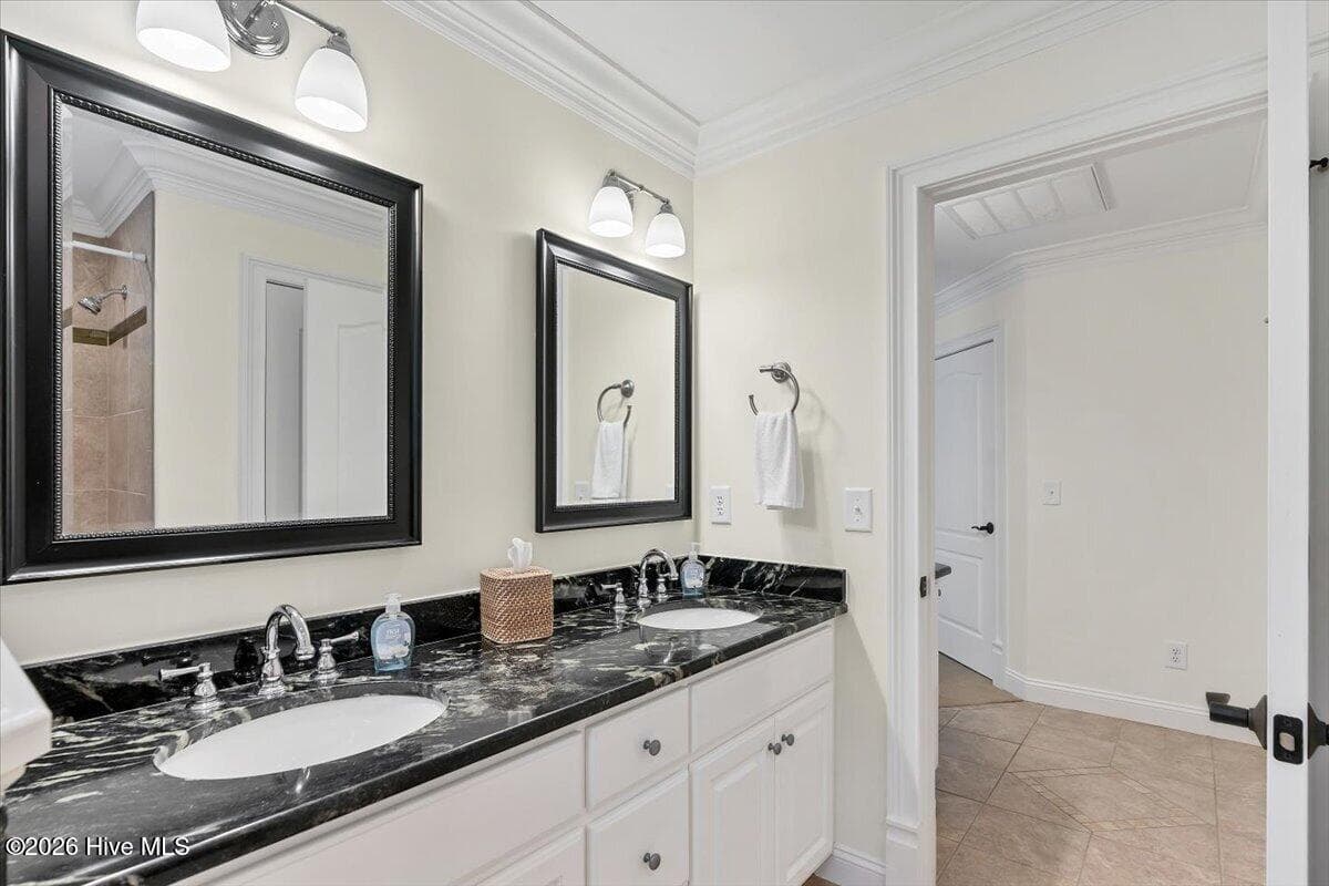 Updated with dual sinks. - 150 Cochrane Castle Circle, Pinehurst, NC 28374
