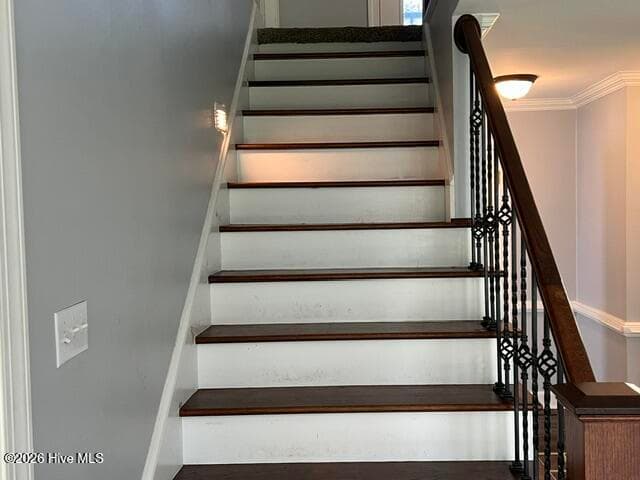 Single Family Residence at 214 E Raintree Lane, Goldsboro, NC 27534, photo 6 of 24