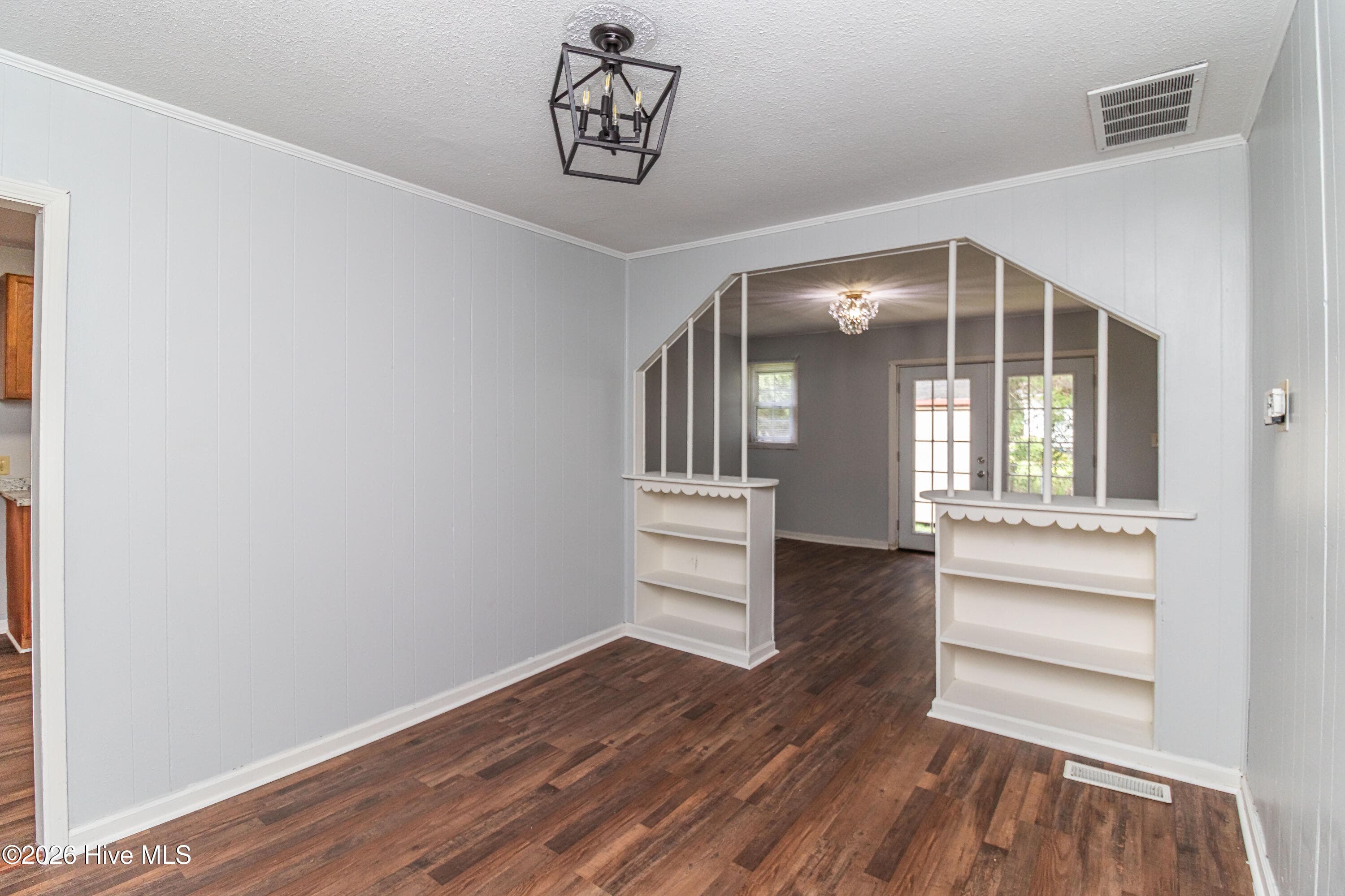 Single Family Residence at 1209 Sycamore Road, Kinston, NC 28501, photo 8 of 19