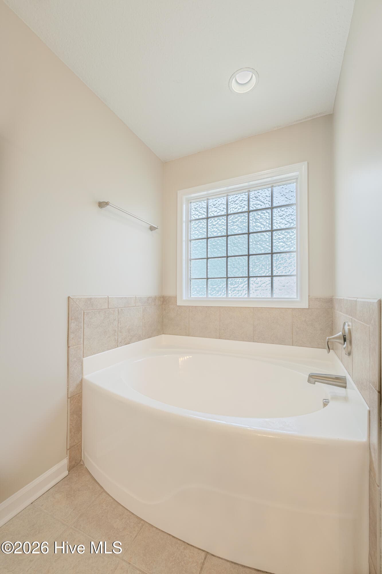 Single Family Residence at 755 Radiant Drive, Jacksonville, NC 28546, photo 3 of 5