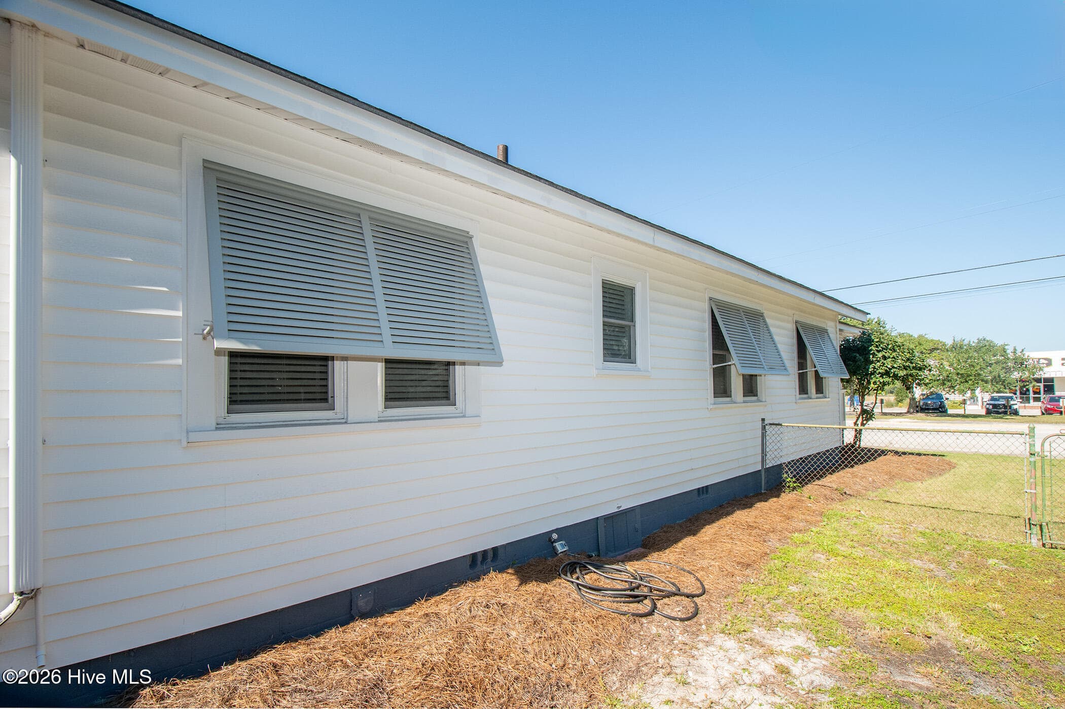 Single Family Residence at 800 Mulberry Street, Beaufort, NC 28516, photo 11 of 48