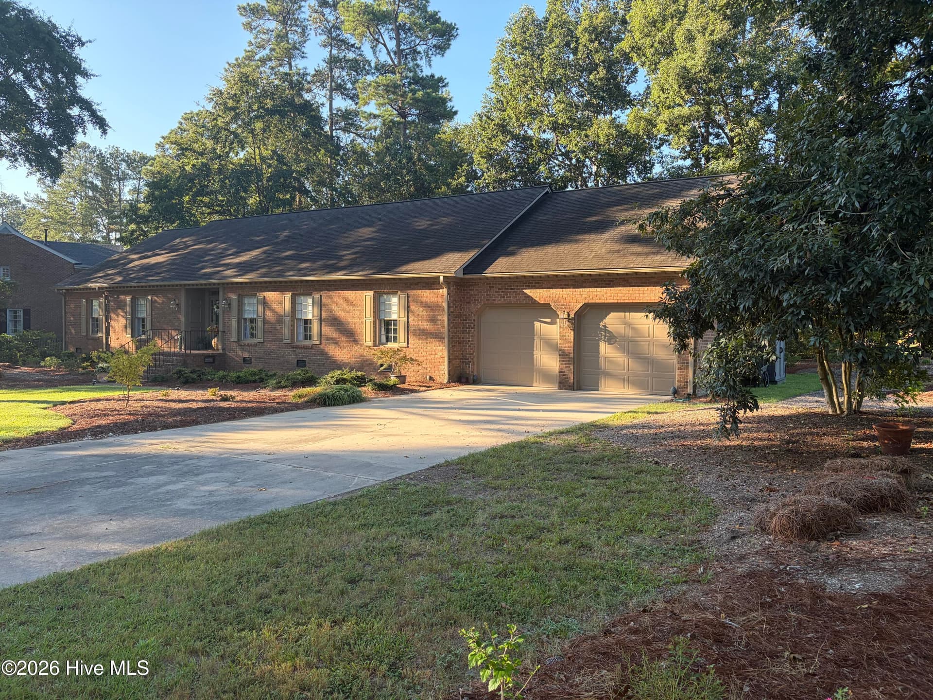 Single Family Residence at 5050 Country Club Drive N, Wilson, NC 27896, photo 4 of 41