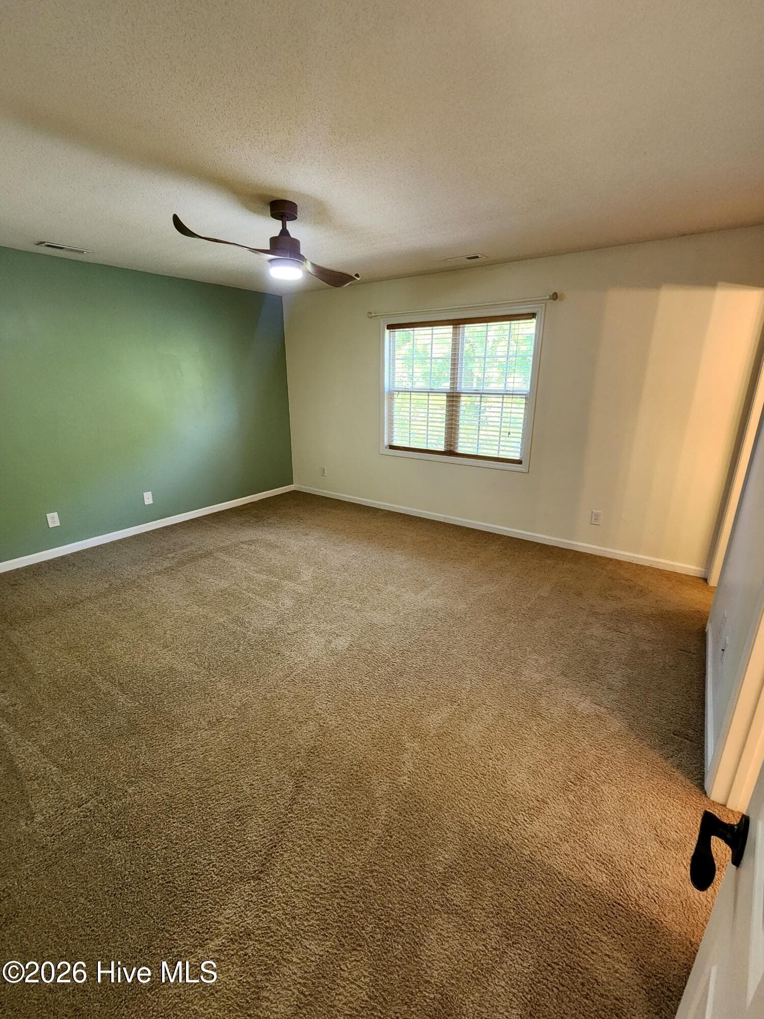 Townhouse at 182 Kelly Circle, Hubert, NC 28539, photo 20 of 32
