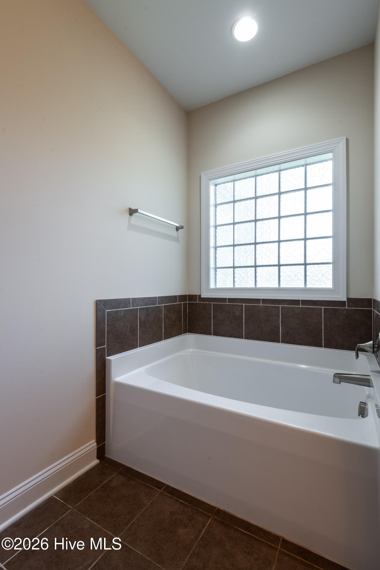 Large Soaker Tub - 297 Copper Creek Drive, Winterville, NC 28590