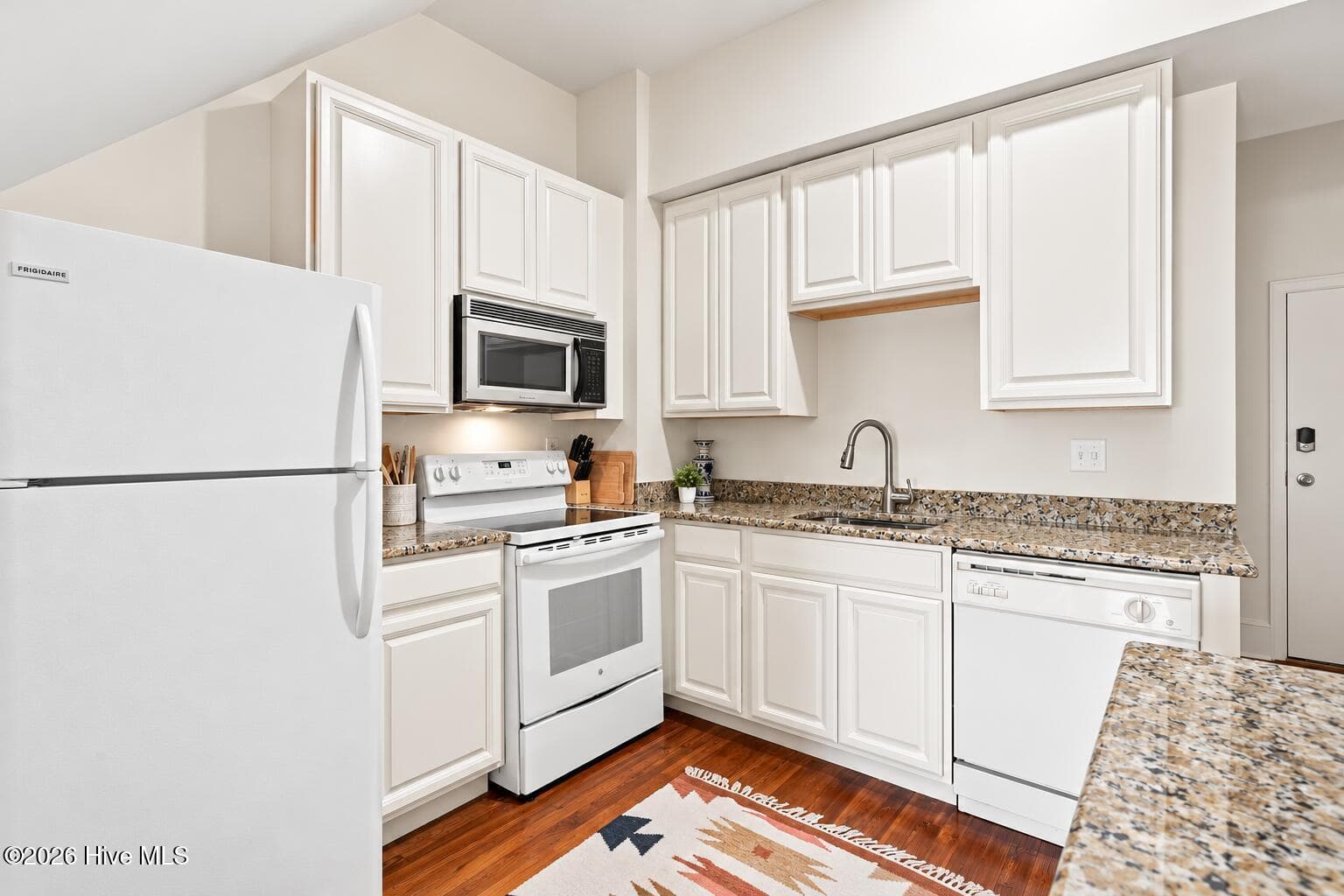 Condominium at 21 N Front Street 3b1, Wilmington, NC 28401, photo 17 of 32