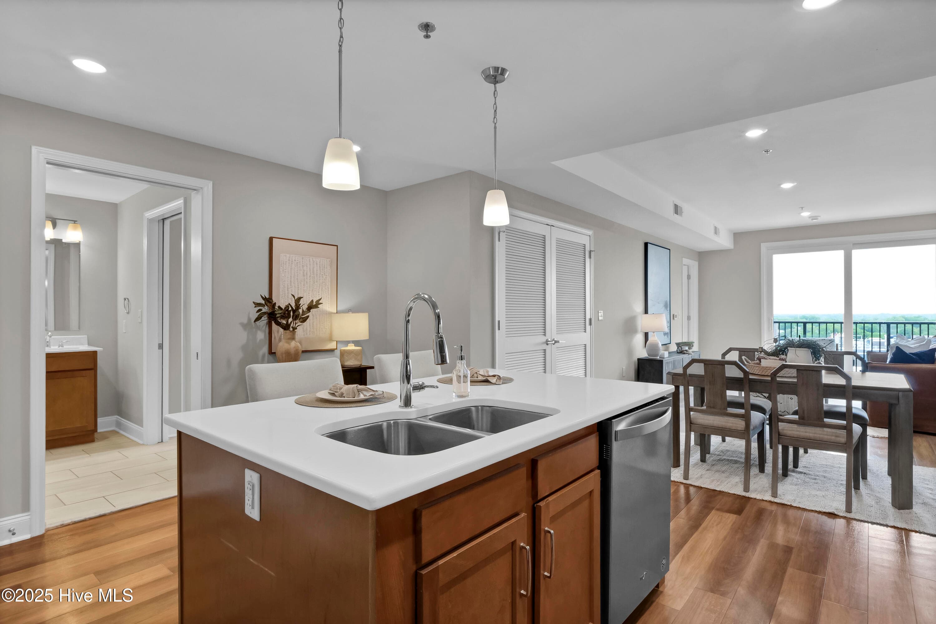 Condominium at 14 Grace Street 1216, Wilmington, NC 28401, photo 8 of 33