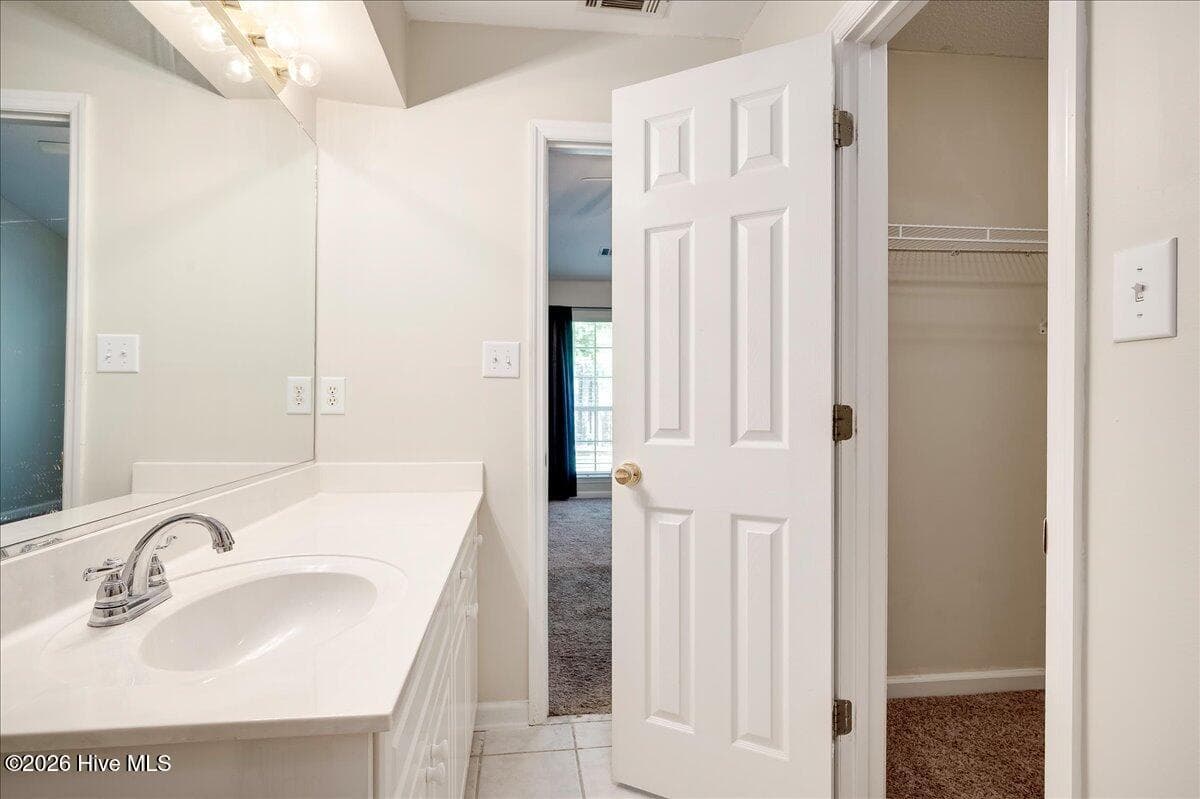 Townhouse at 22 Macaulay Place, Augusta, GA 30907, photo 2 of 4