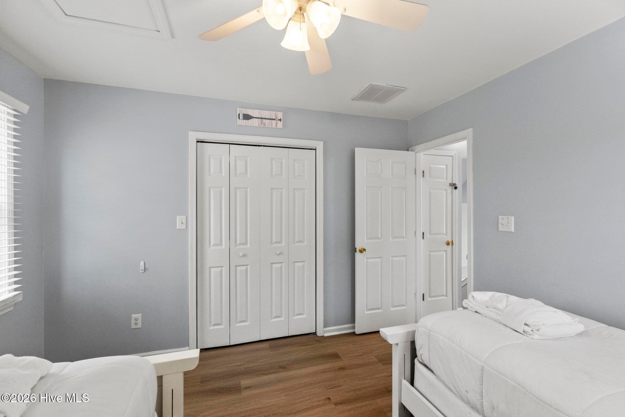Single Family Residence at 9258 Osprey Ridge Drive, Emerald Isle, NC 28594, photo 21 of 49