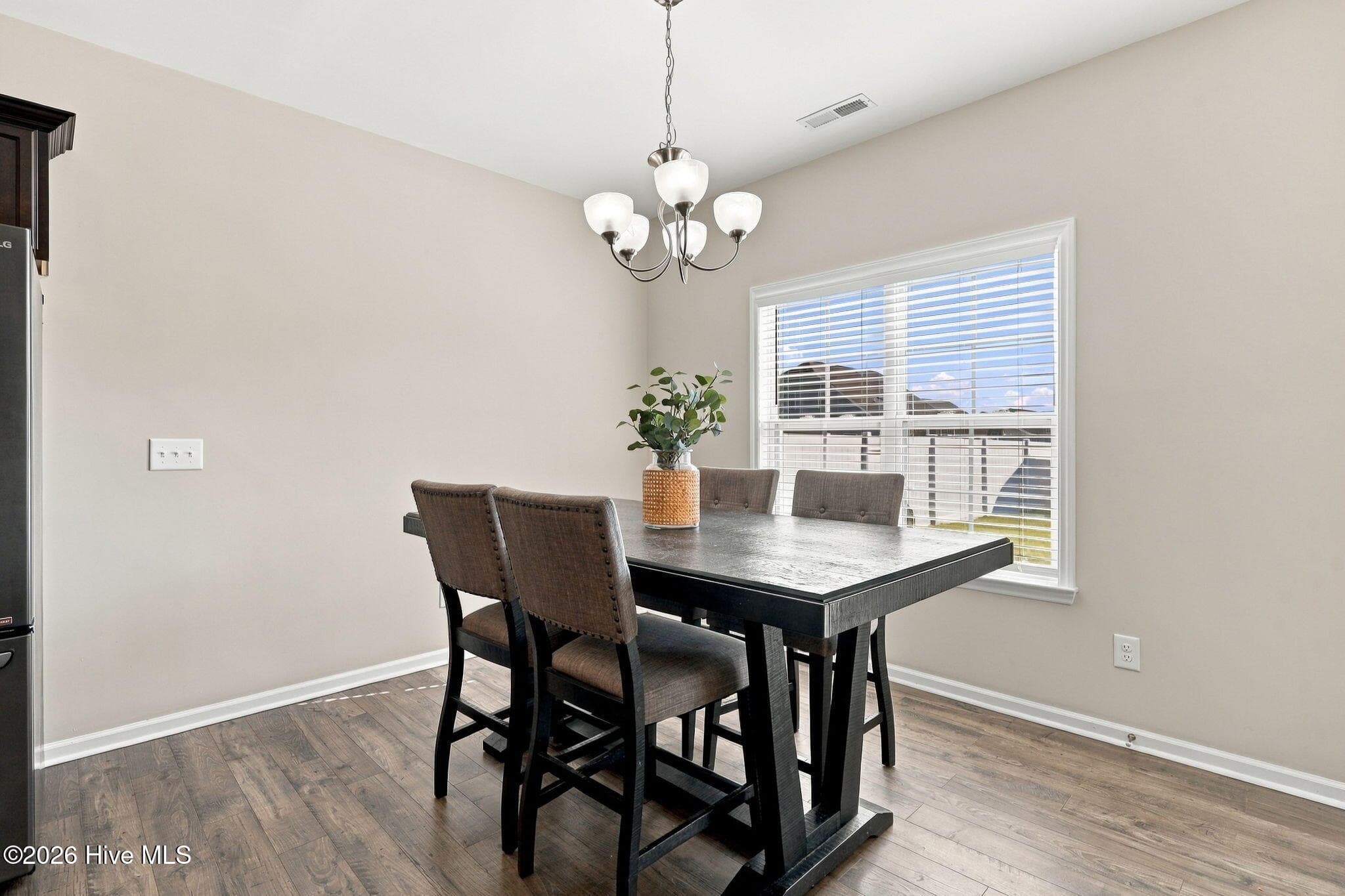 Single Family Residence at 613 Knoll Circle, Greenville, NC 27858, photo 15 of 52