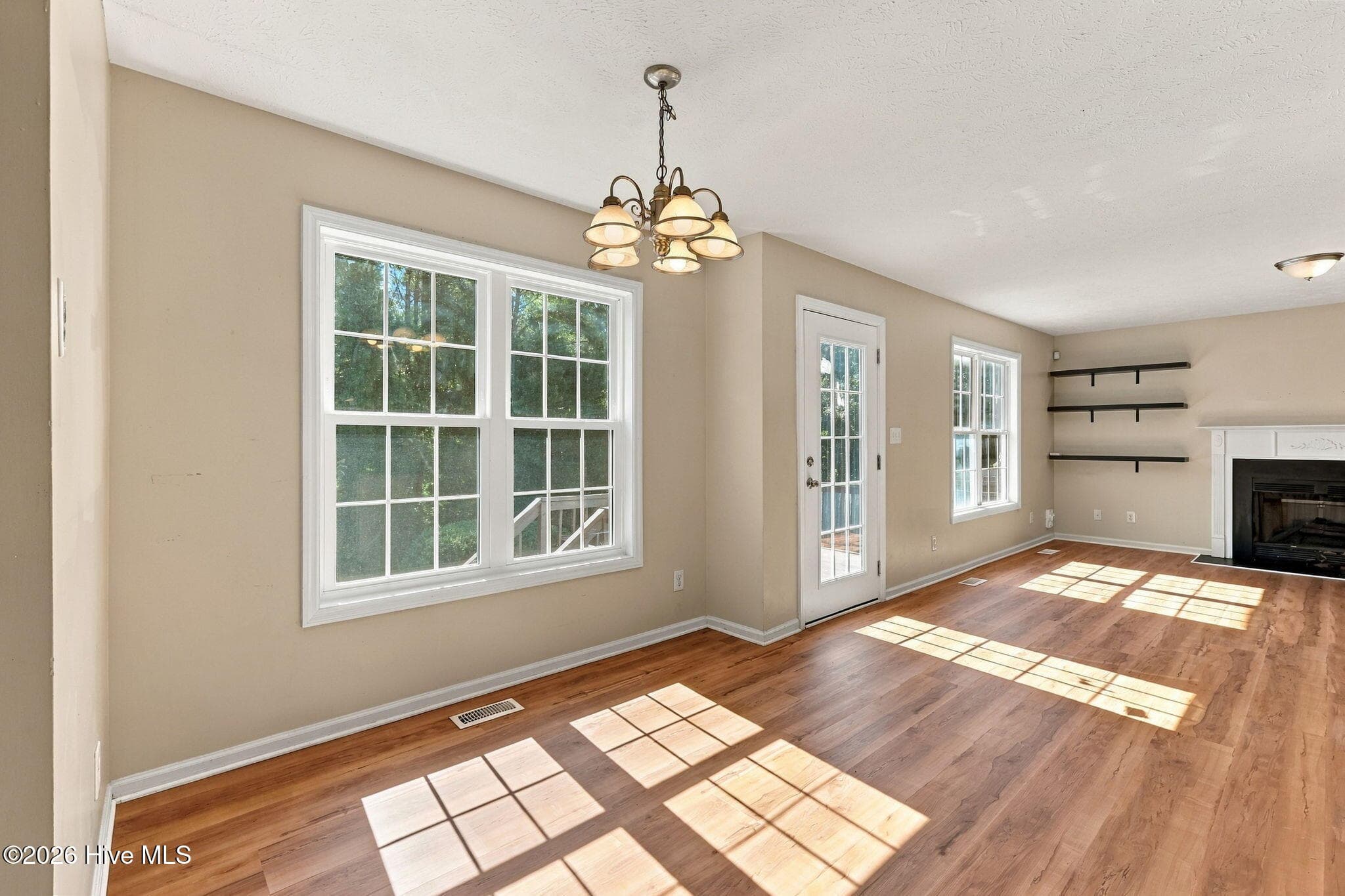 Single Family Residence at 5033 Miranda Drive, Hope Mills, NC 28348, photo 2 of 2