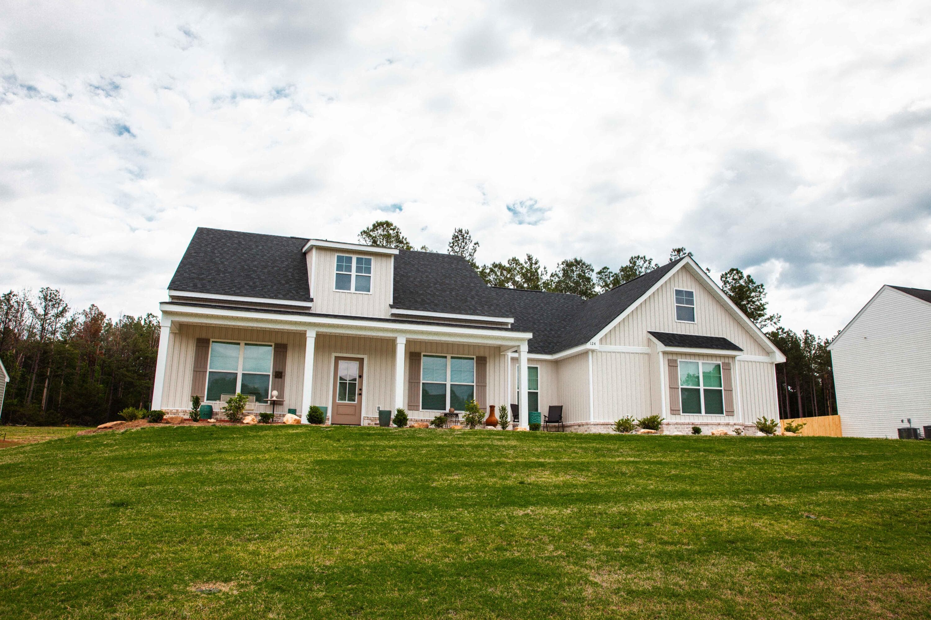Single Family Residence at 124 Willow Oak Circle, Thomson, GA 30824, photo 2 of 42