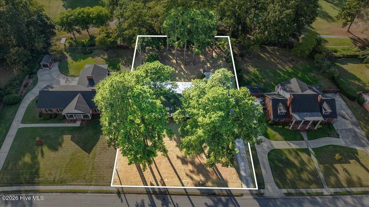 Single Family Residence at 1304 Greenbriar Road, Kinston, NC 28501, photo 14 of 66
