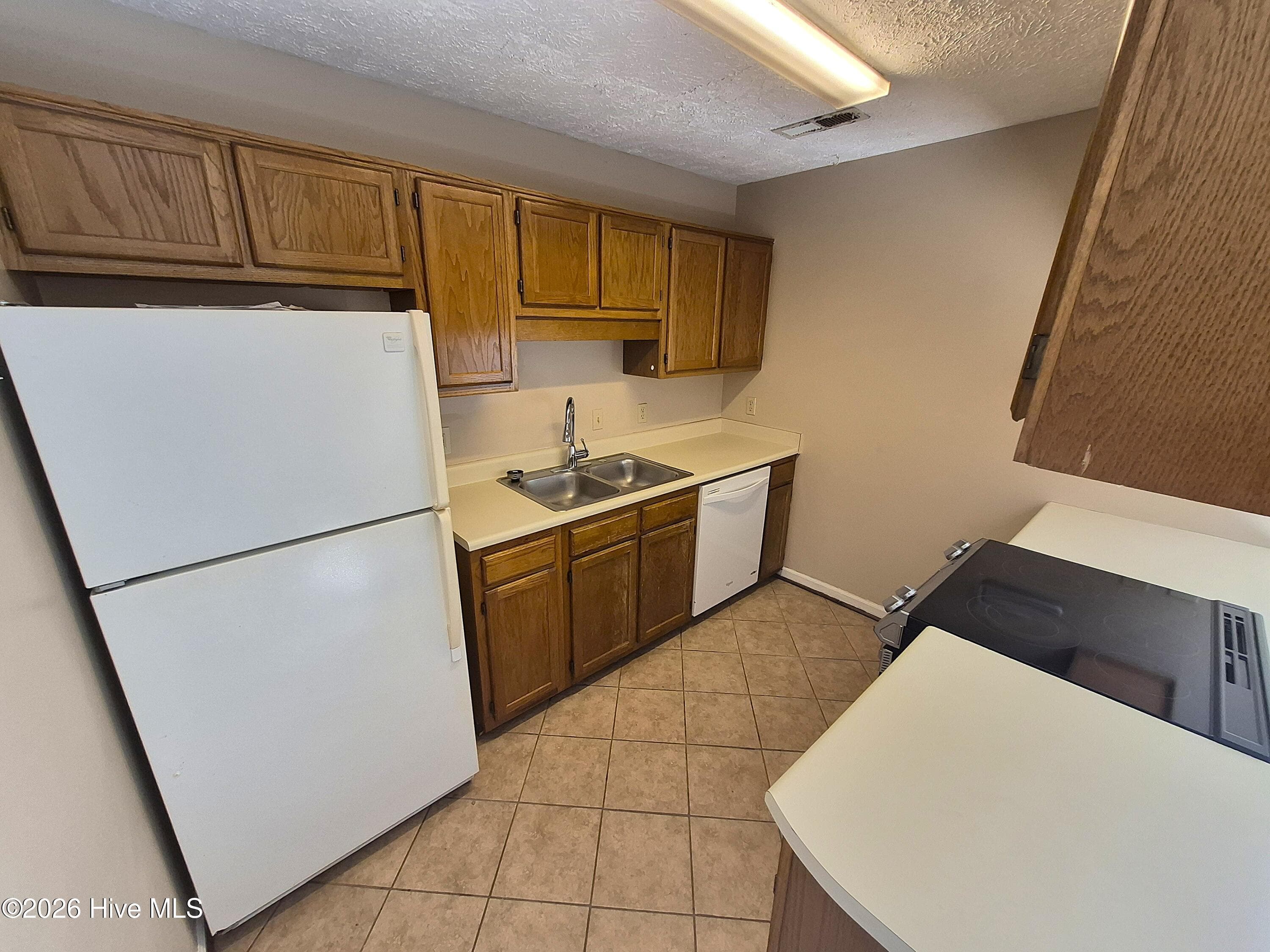 Single Family Residence at 809 Autumn Leaves Court, Wilmington, NC 28411, photo 14 of 26