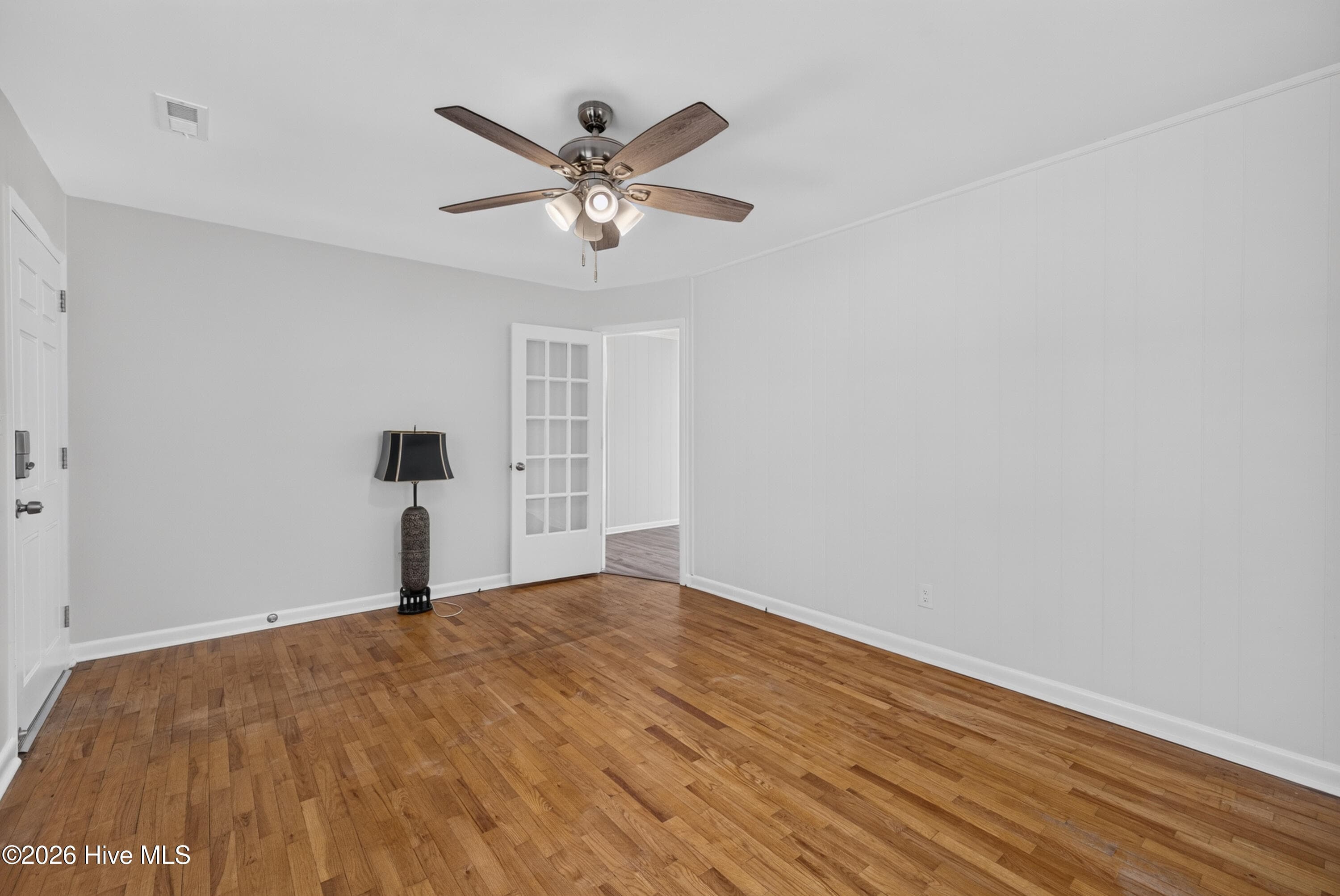 Single Family Residence at 705 Holbrooke Avenue, Wilmington, NC 28412, photo 9 of 36