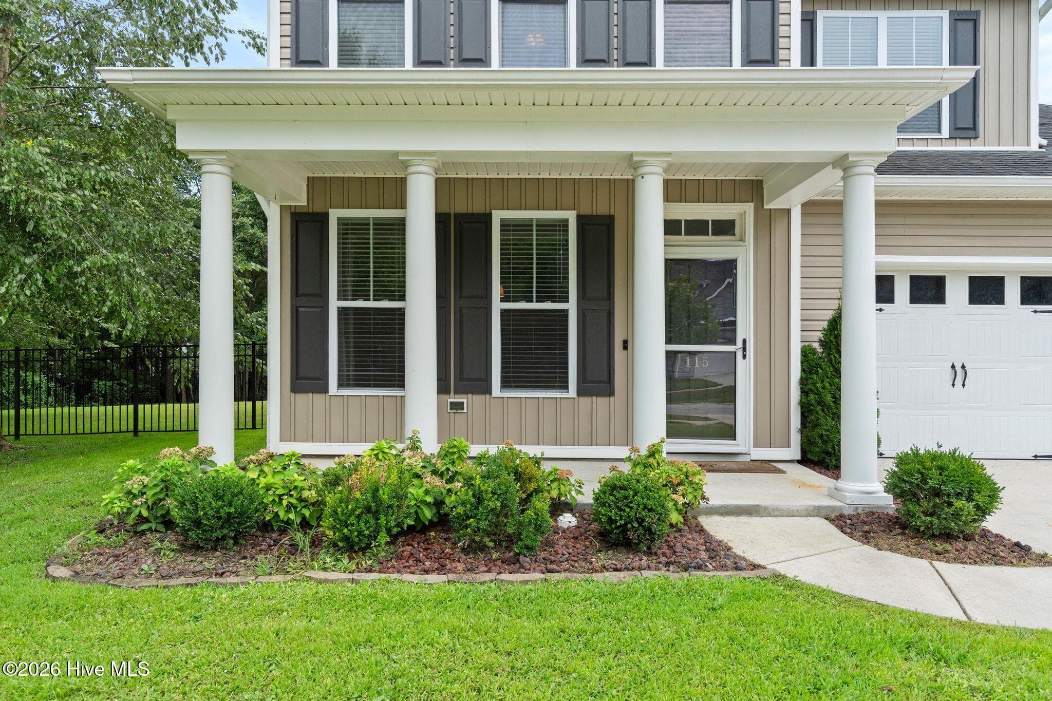 Single Family Residence at 115 Bunchberry Court, Hampstead, NC 28443, photo 2 of 54