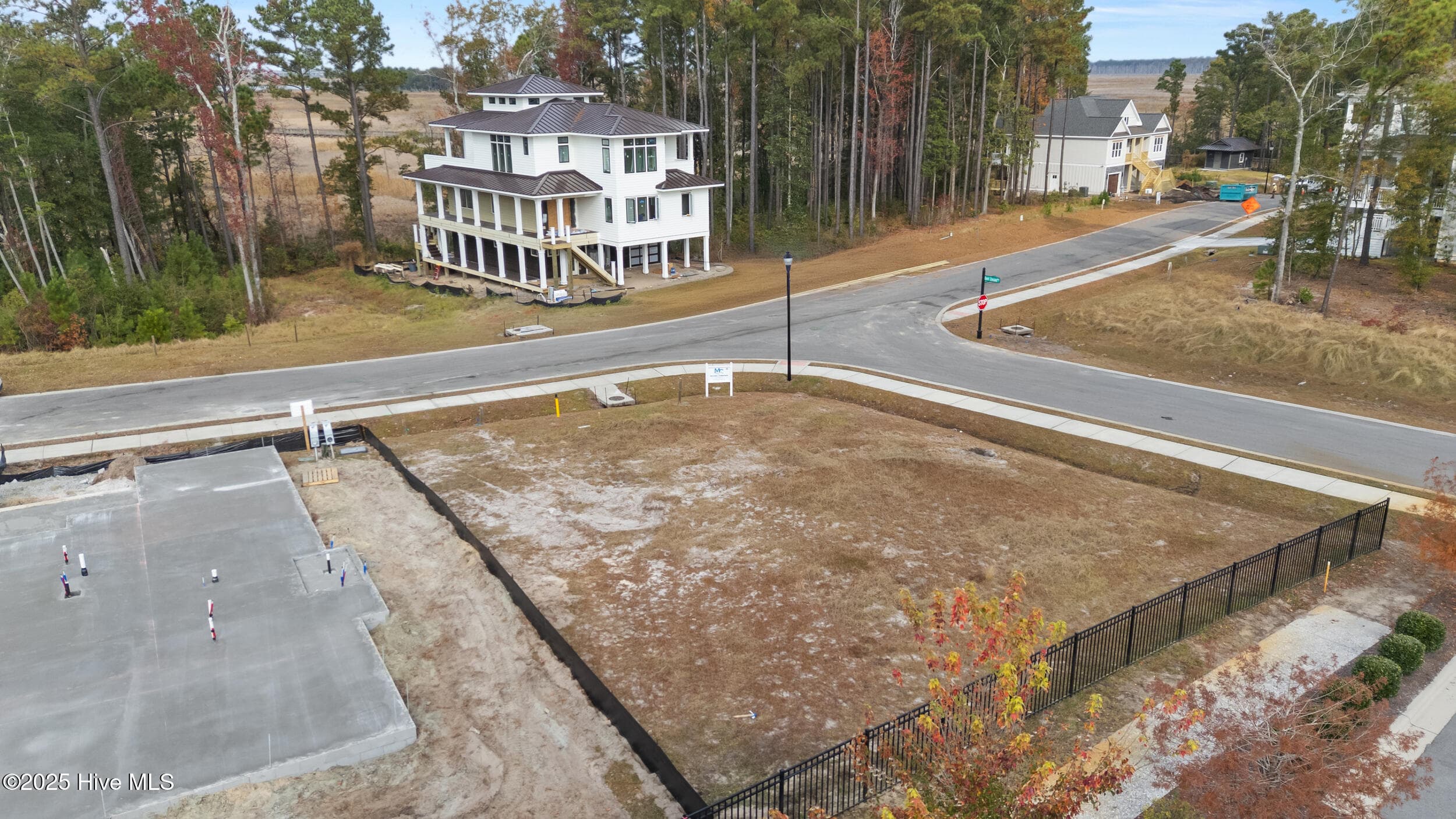 Corner lot - 1556 Riverview Terrace, Wilmington, NC 28401