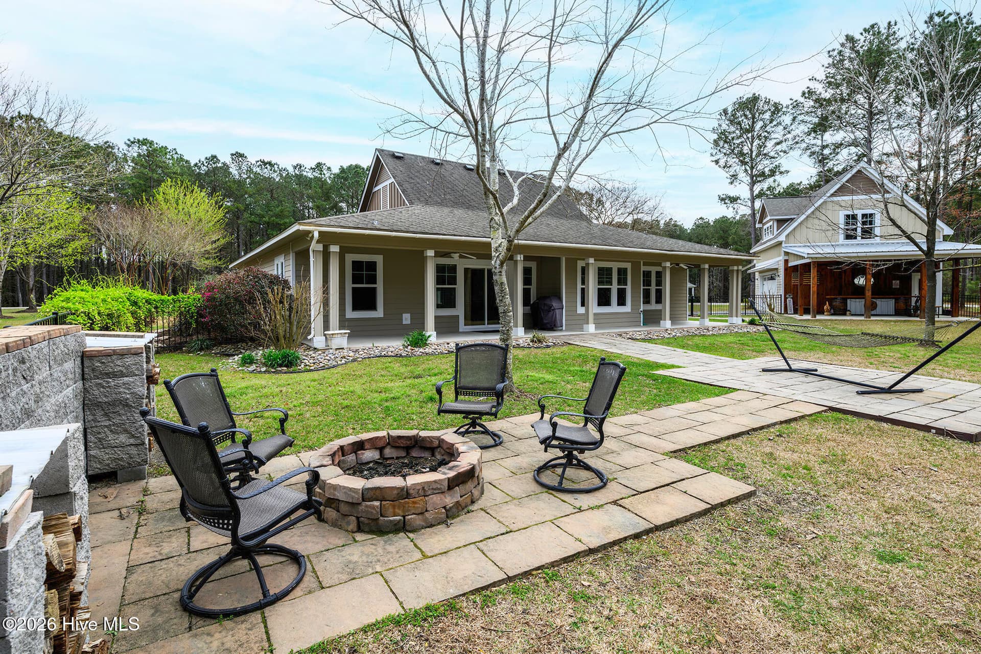 Carriage House and Main House - 308 Wild Swan Lane, Minnesott Beach, NC 28510