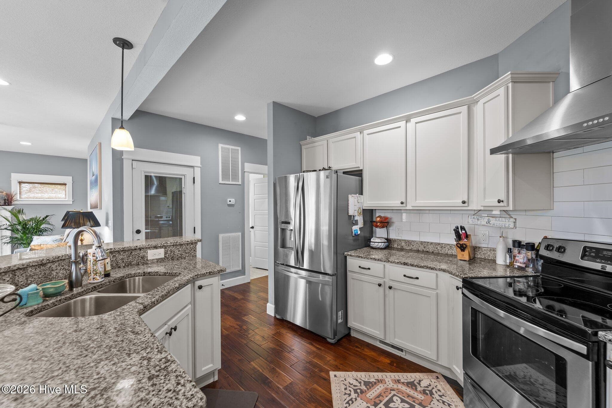 Single Family Residence at 206 Sunrise Crossing Drive, Kill Devil Hills, NC 27948, photo 6 of 24