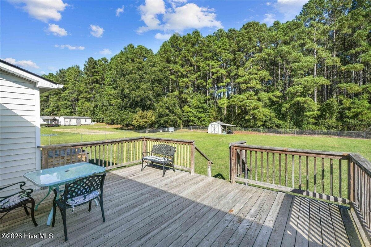 Back deck - 110 Hilltop Drive, Four Oaks, NC 27524