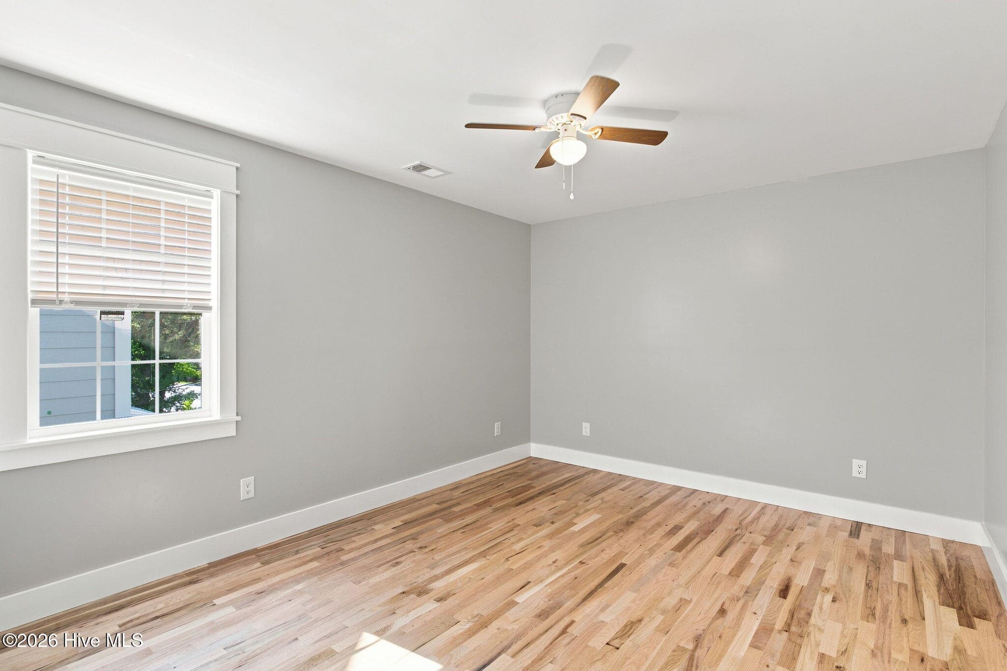 Single Family Residence at 512 Queen Street, Wilmington, NC 28401, photo 76 of 95
