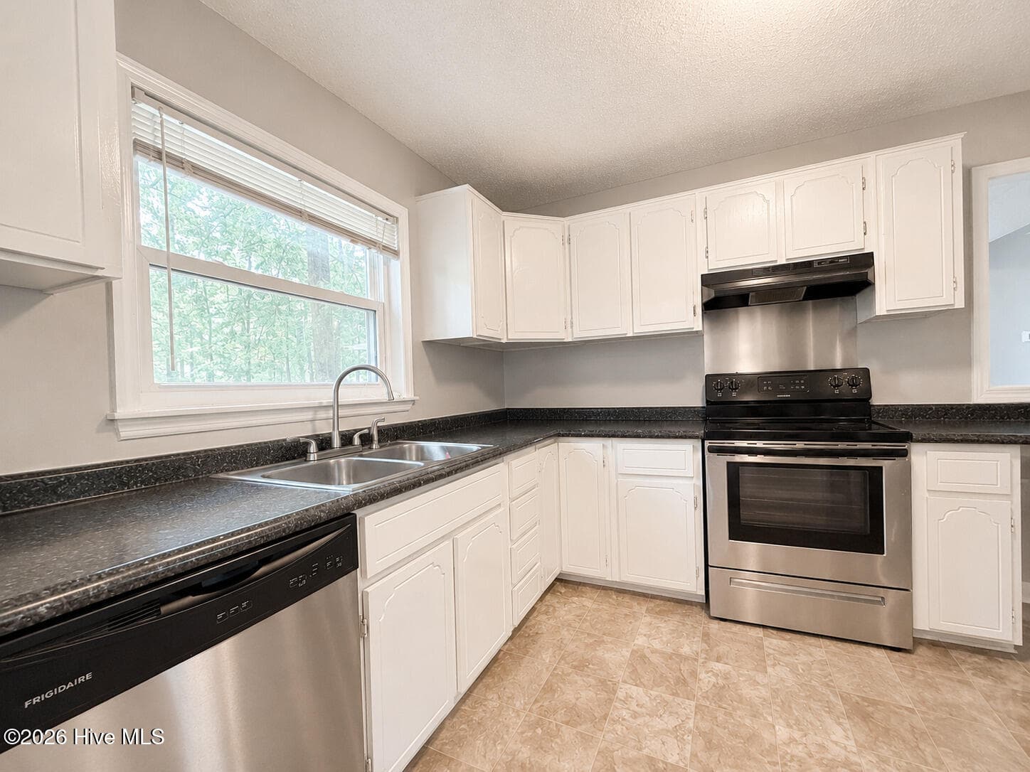 Single Family Residence at 2501 Shannon Court, Hephzibah, GA 30815, photo 9 of 25