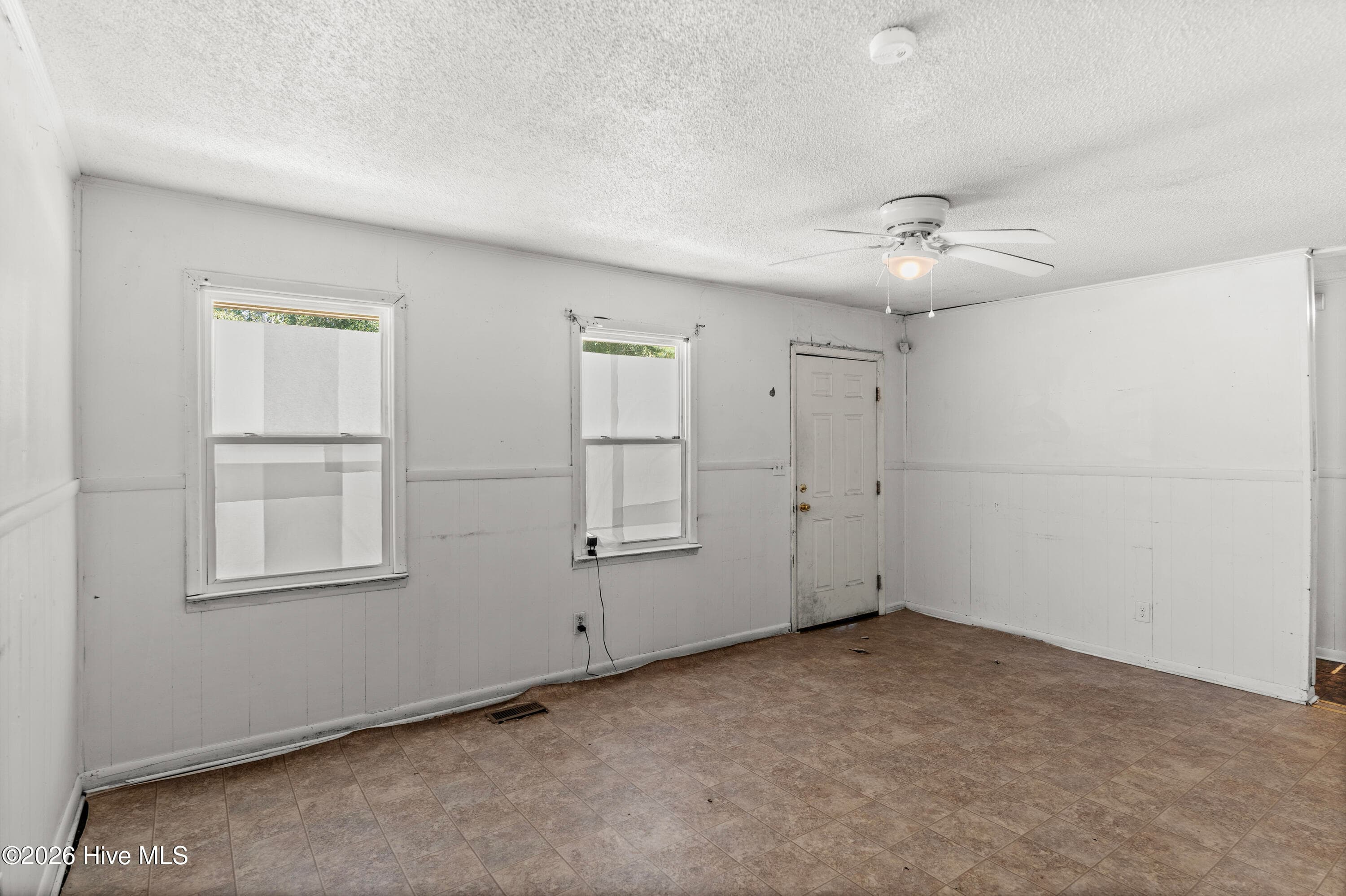 Single Family Residence at 204 Julia Street, Warsaw, NC 28398, photo 12 of 24