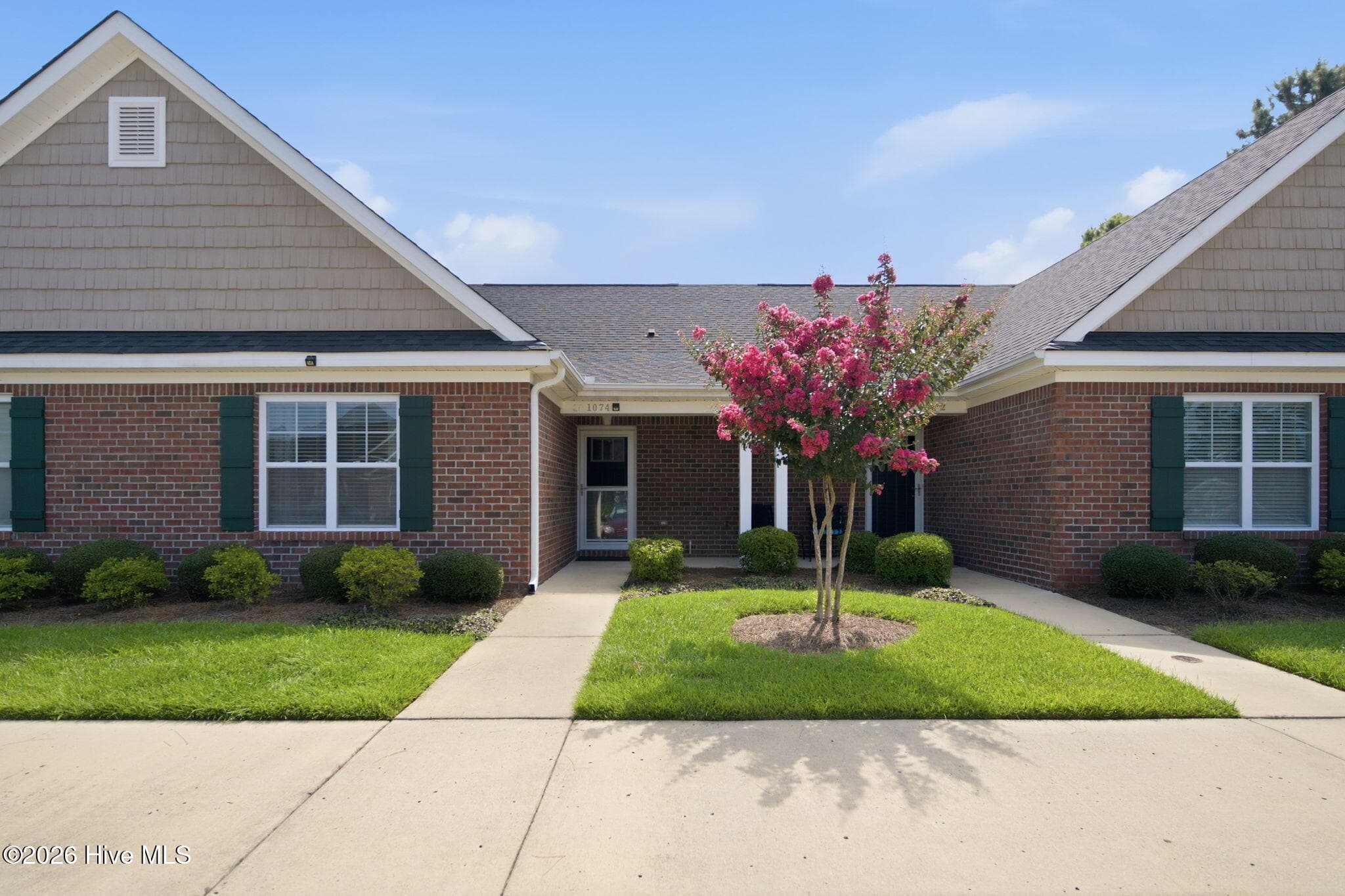 Single Family Residence at 1074 Bridgeport Way, Leland, NC 28451, photo 2 of 60