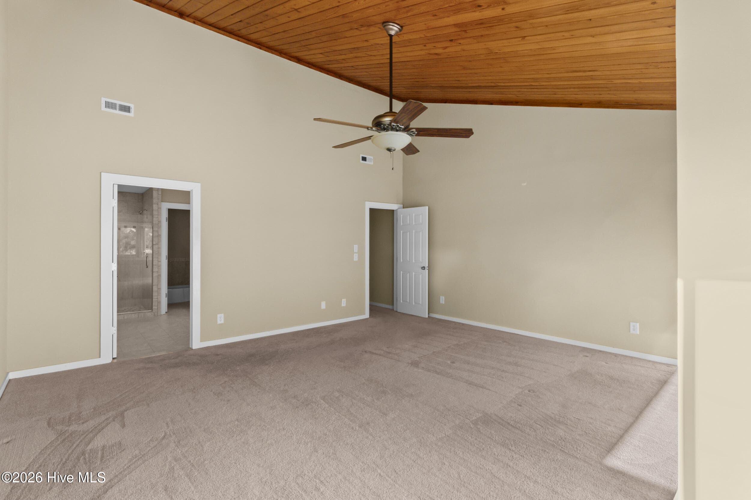 Owners Suite - 5 Batts Hill Road, New Bern, NC 28562