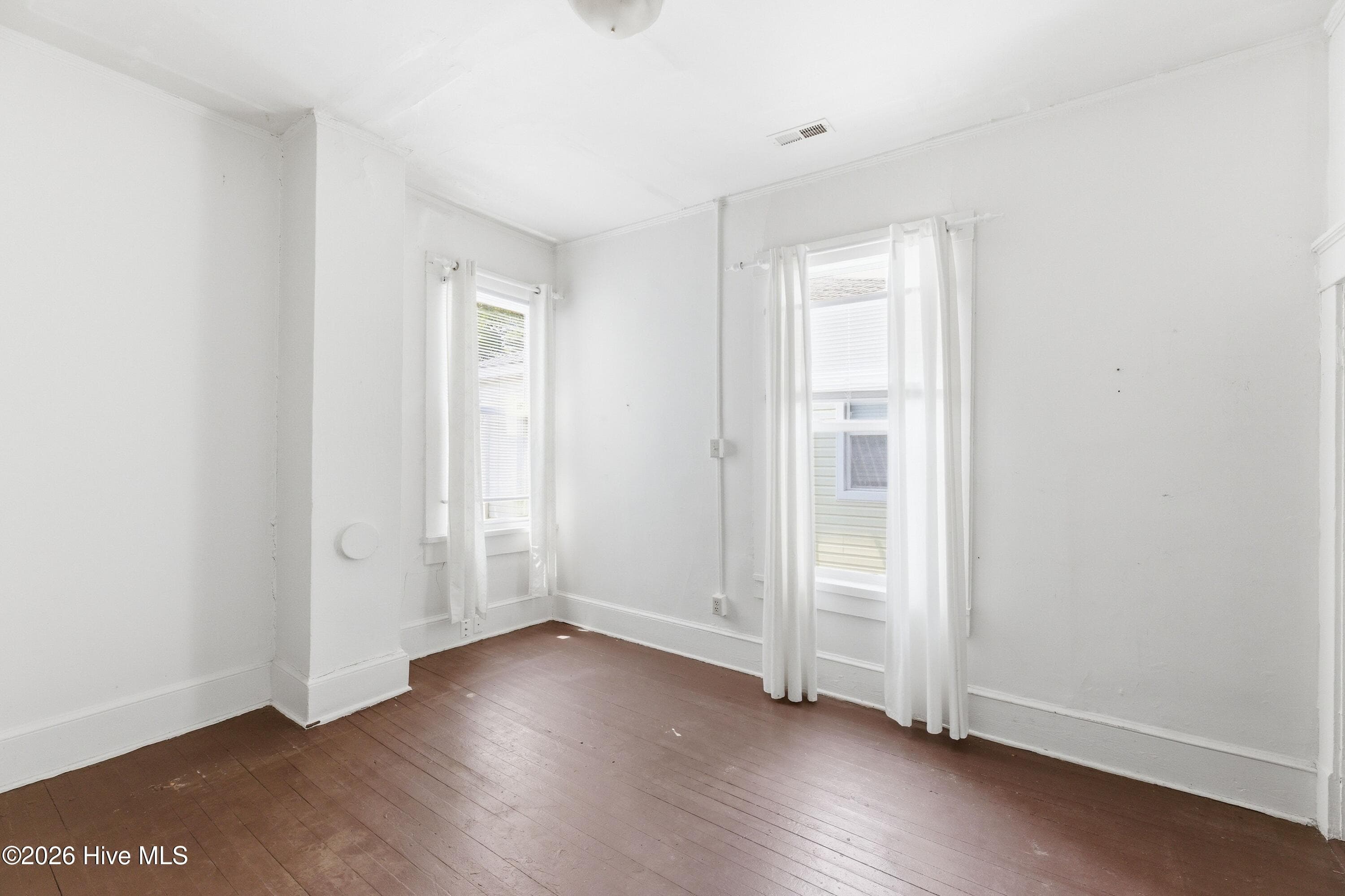 Duplex at 623 S 6th Street, Wilmington, NC 28401, photo 11 of 29