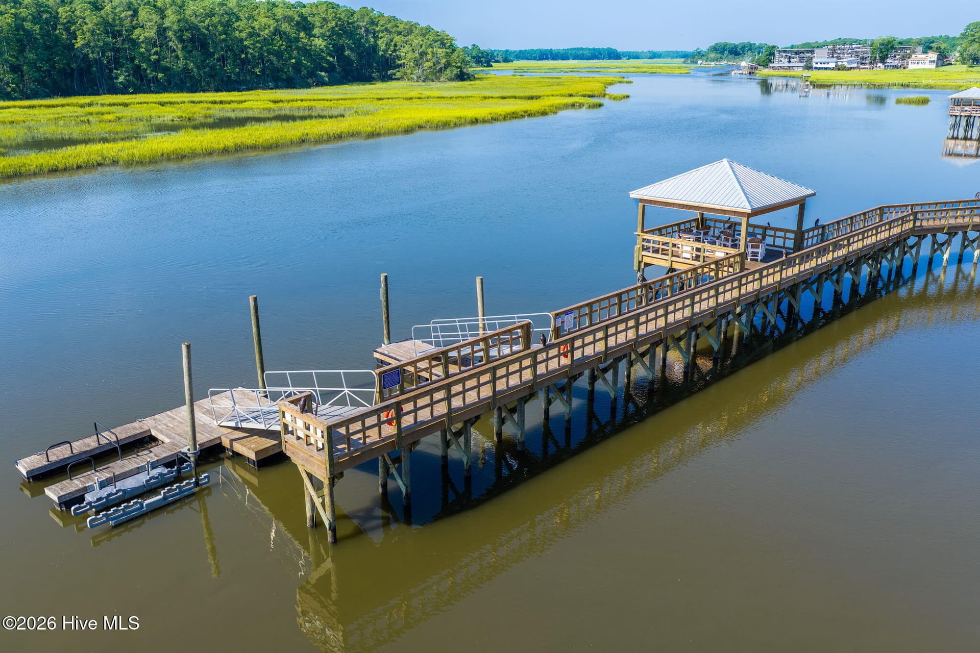 Single Family Residence at 2016 Manor Parc Drive, Calabash, NC 28467, photo 101 of 127