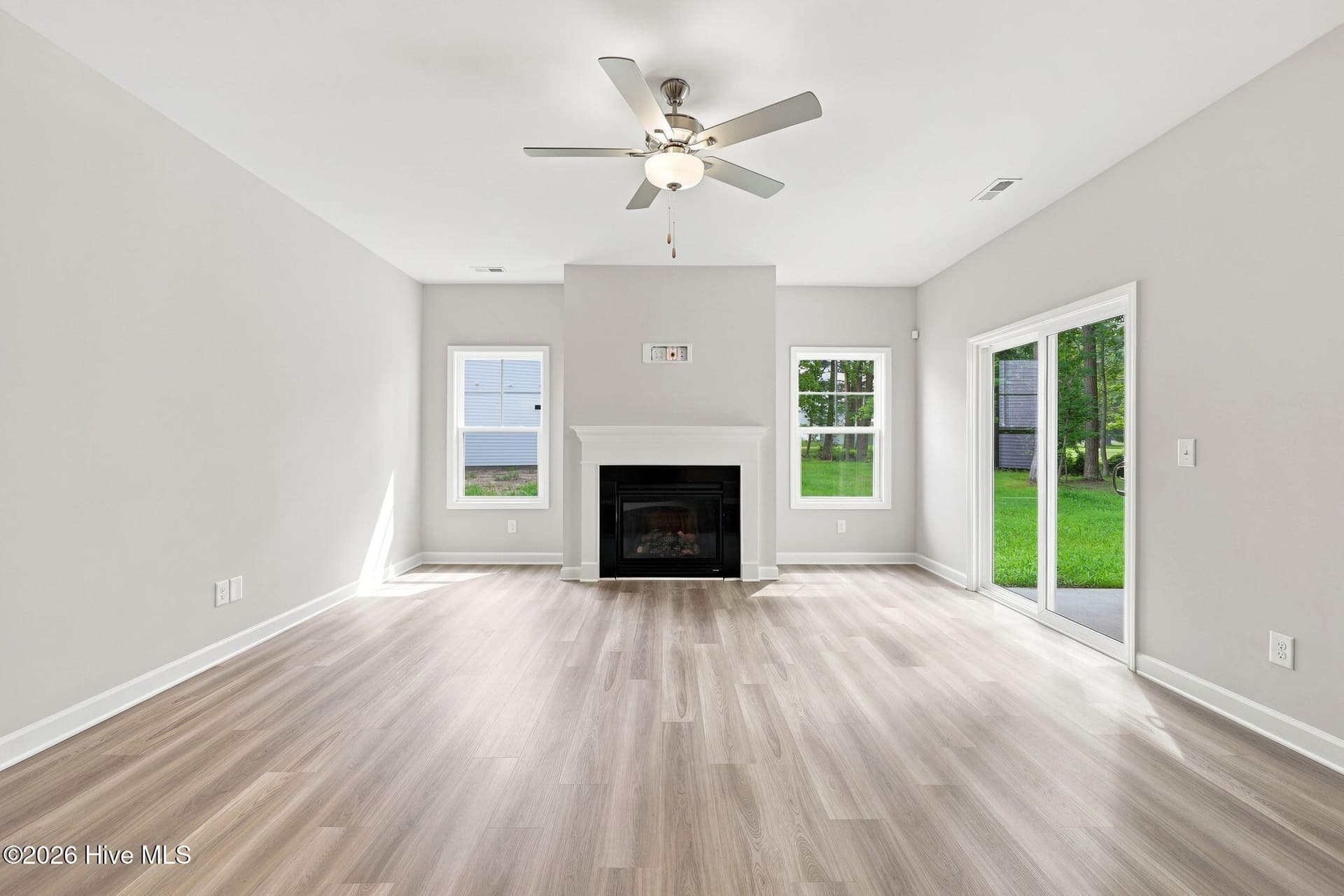 Single Family Residence at 960 Rialto Lane, Ayden, NC 28513, photo 11 of 62