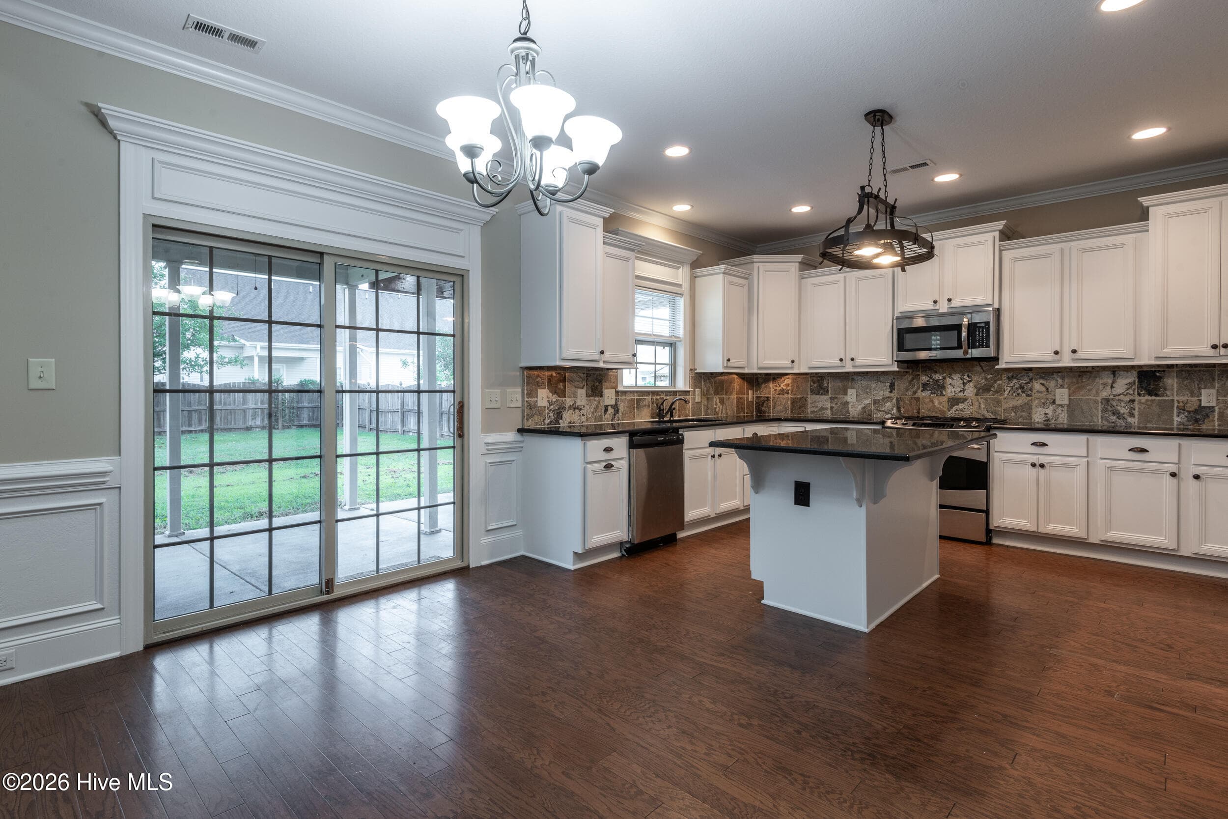 Single Family Residence at 820 Megan Drive, Greenville, NC 27834, photo 5 of 9