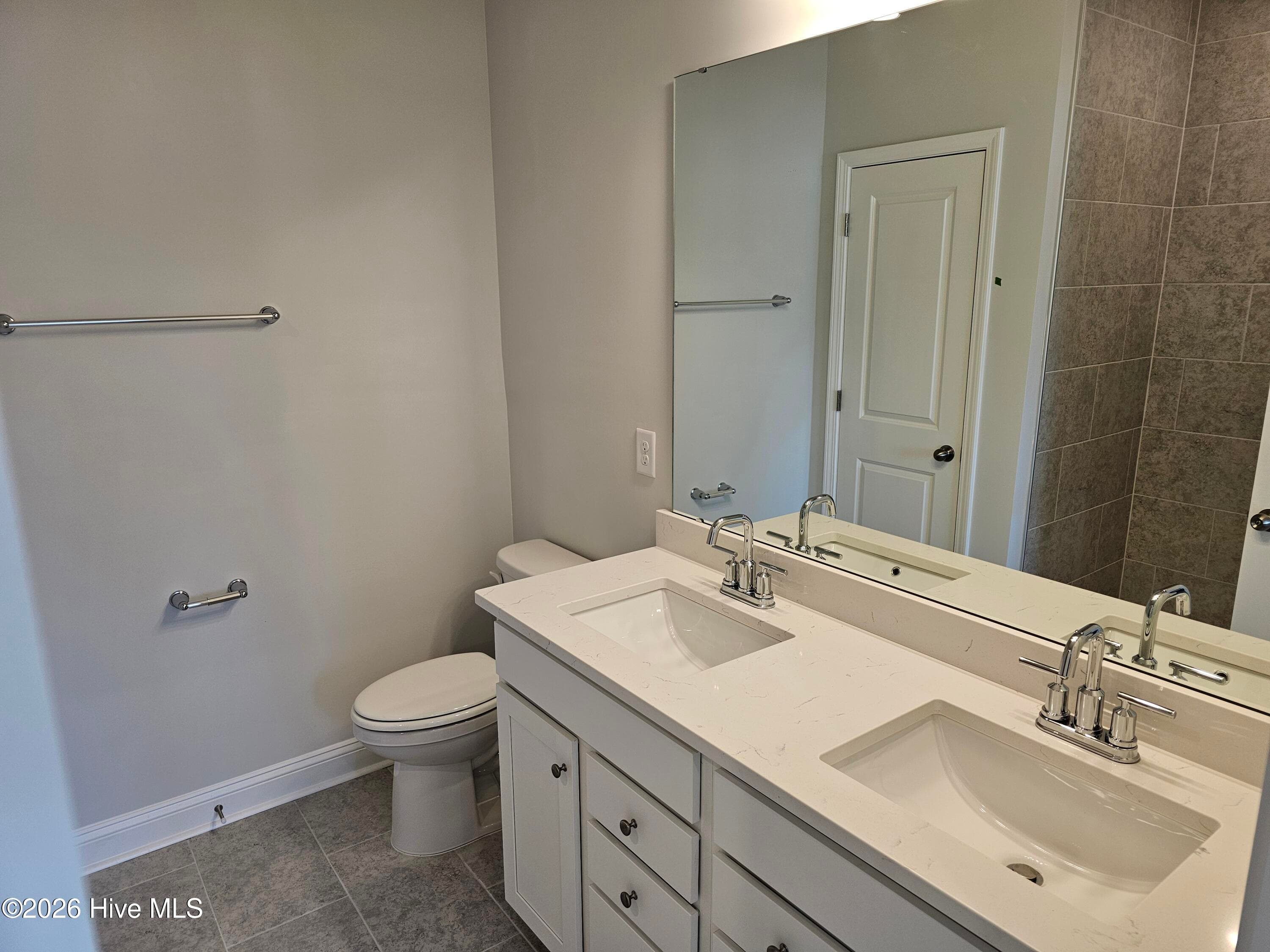 Single Family Residence at 531 Glitter Bay Loop, Shallotte, NC 28470, photo 34 of 115