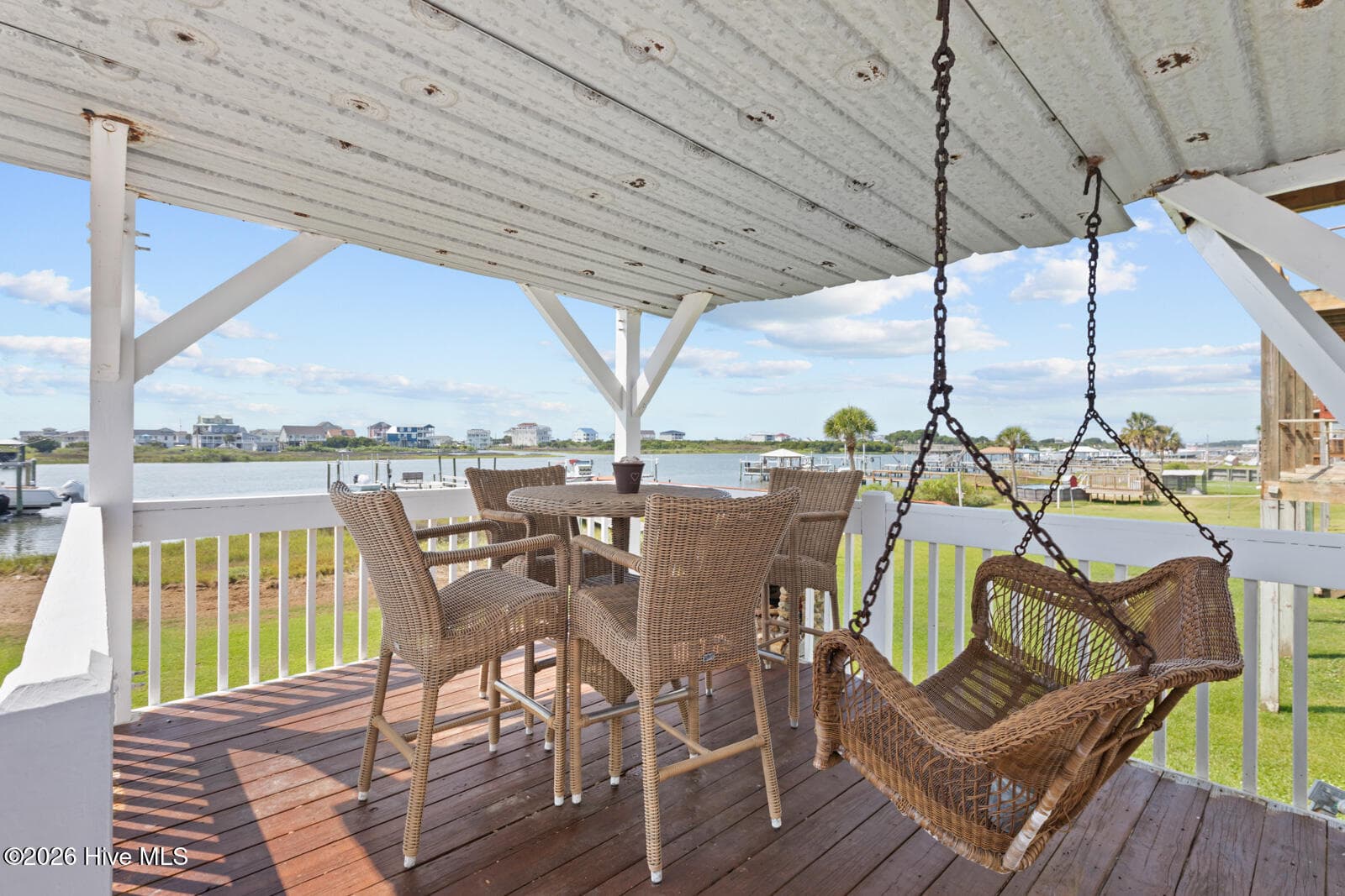 Single Family Residence at 231 Grandview Drive, Sneads Ferry, NC 28460, photo 5 of 10
