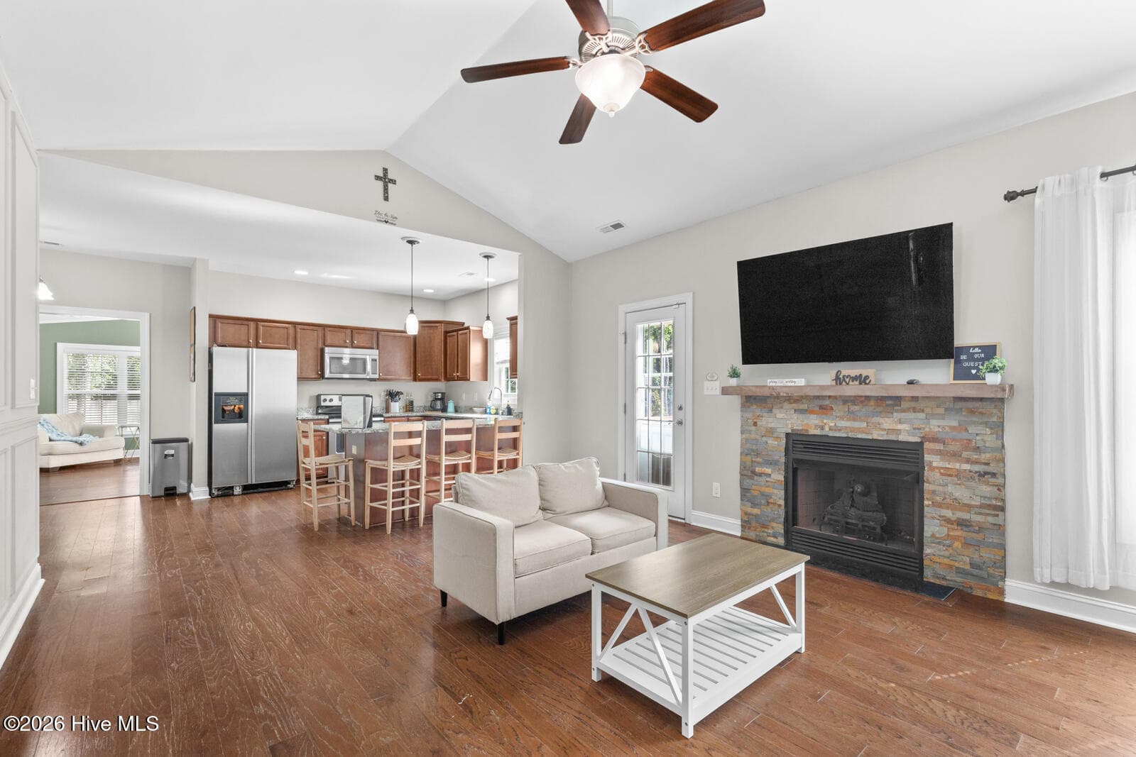 Single Family Residence at 252 Derby Downs Drive, Sneads Ferry, NC 28460, photo 14 of 47