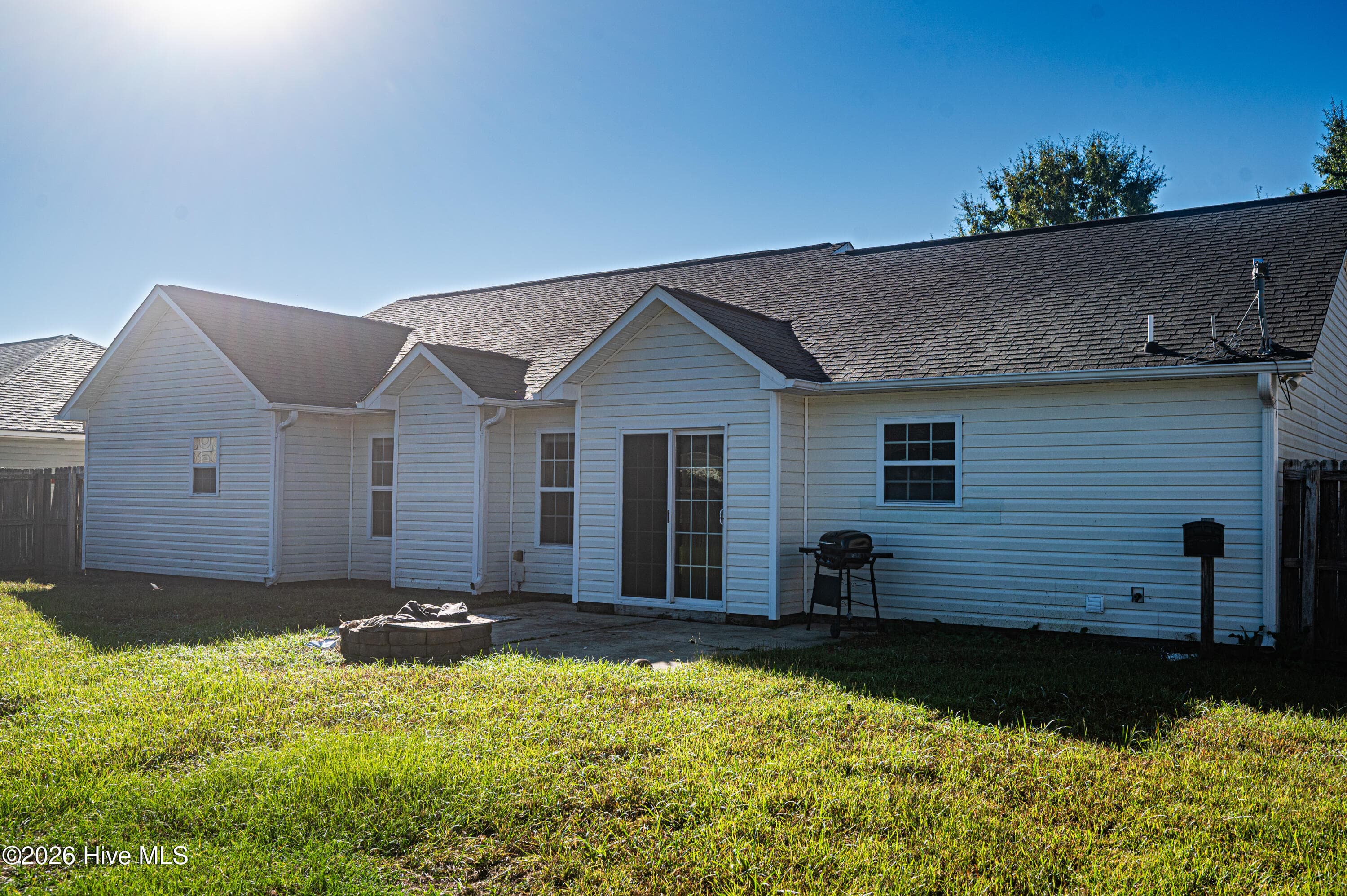 Single Family Residence at 2946 Judge Manly Drive, New Bern, NC 28562, photo 21 of 25