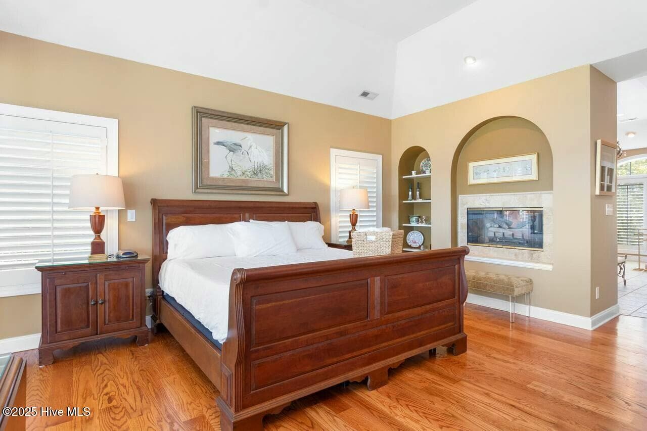 Master BR Suite - 7012 Sound Drive, Emerald Isle, NC 28594