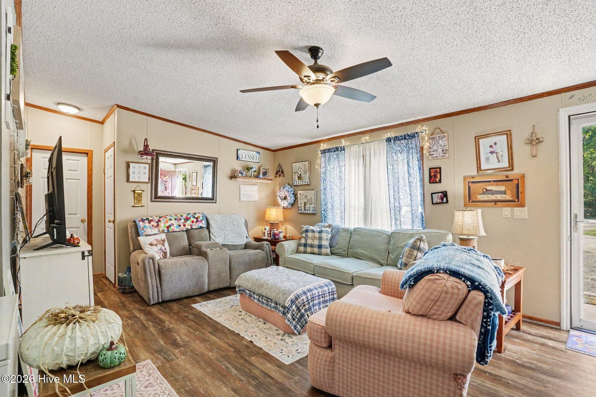 Manufactured Home at 1772 Highway 57 N, Little River, SC 29566, photo 7 of 33