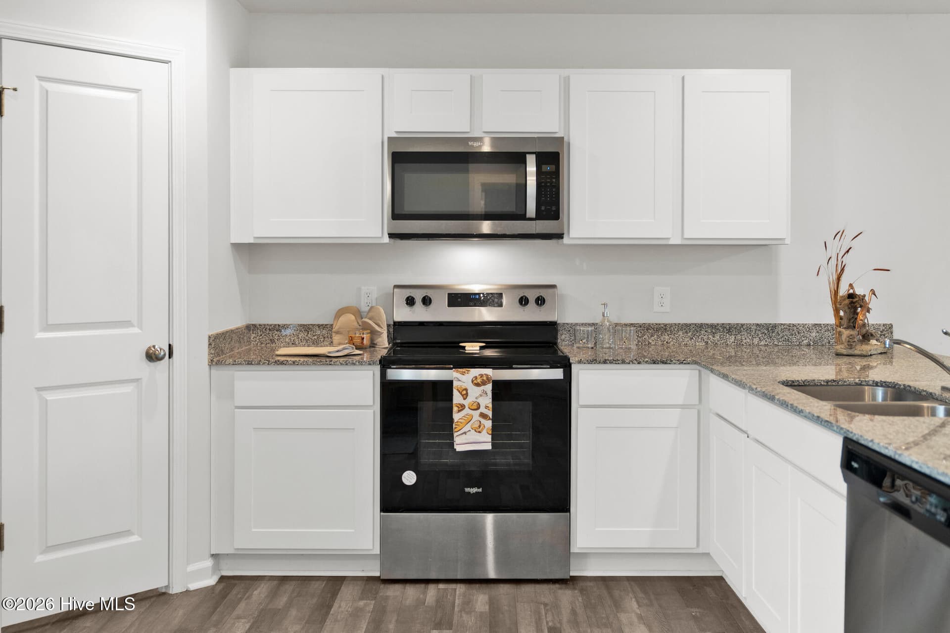 Single Family Residence at 2532 Provence Drive SE, Bolivia, NC 28422, photo 19 of 57