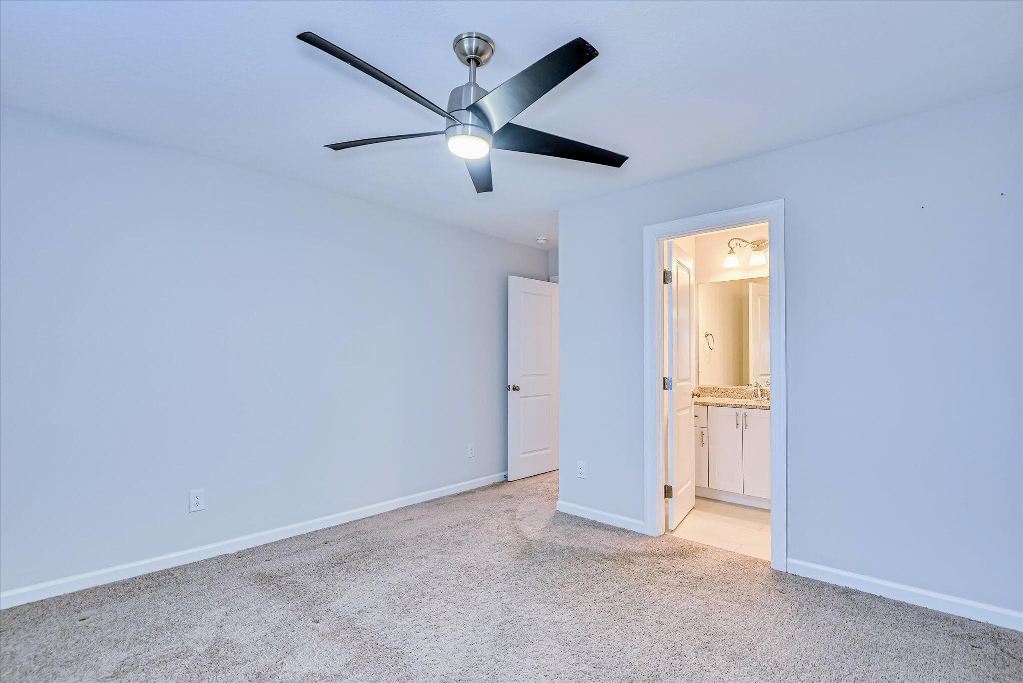 Second floor bedroom with Private bathroom - 903 Lillian Park Drive, Grovetown, GA 30813