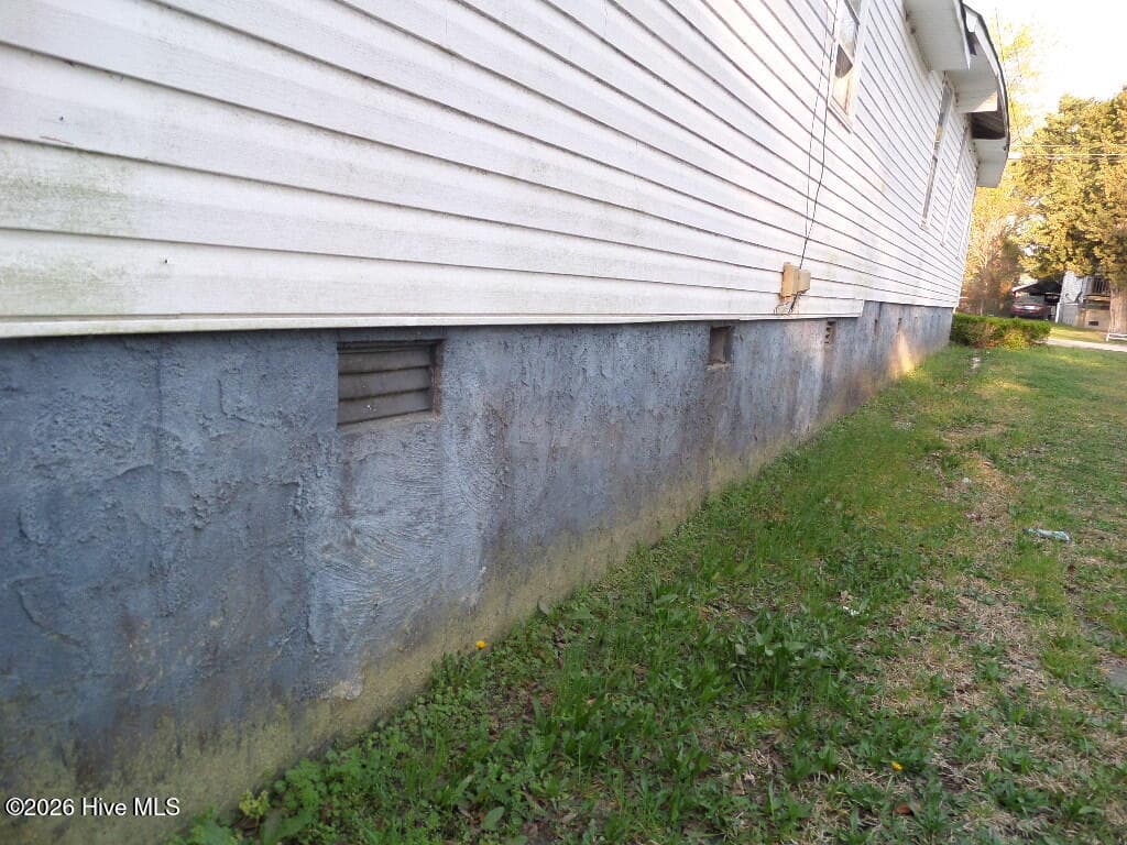 Single Family Residence at 201 Ellington Street, New Bern, NC 28560, photo 24 of 29