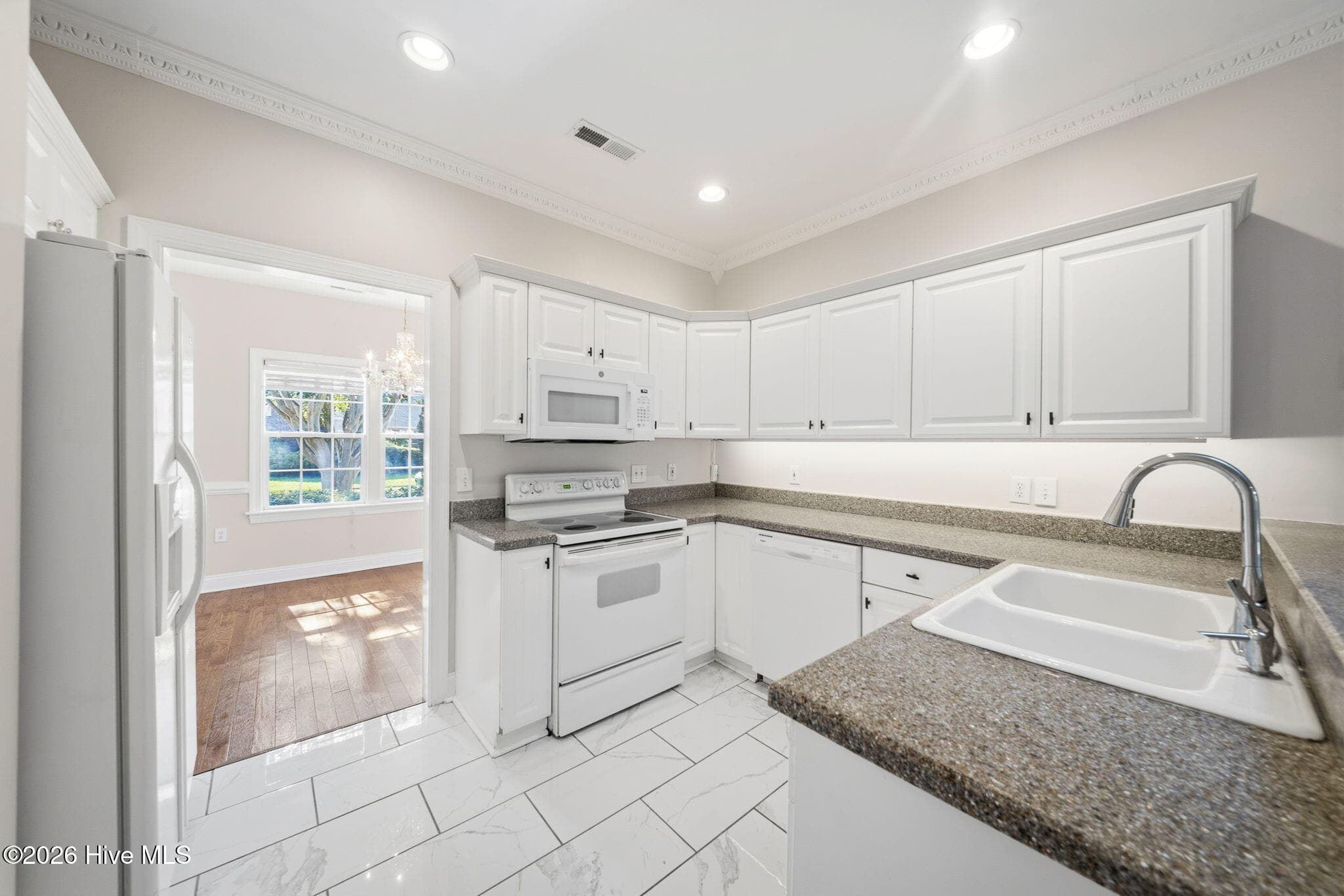 Townhouse at 4324 Ashley Park Drive, Wilmington, NC 28412, photo 12 of 46