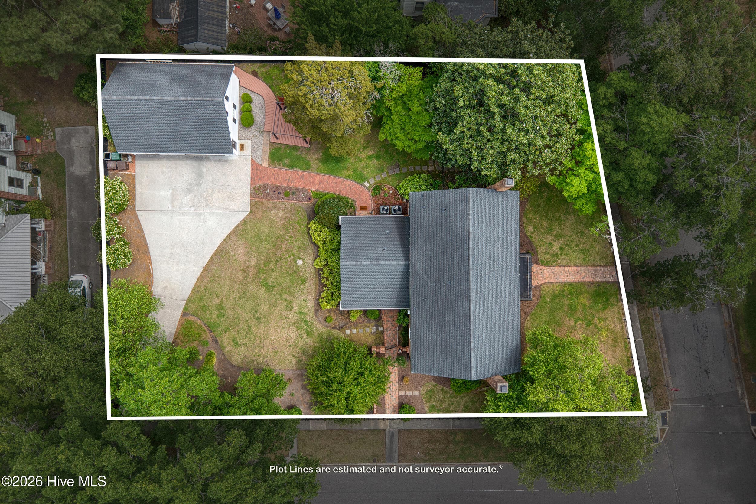 Single Family Residence at 200 E Park Avenue, Tarboro, NC 27886, photo 4 of 61