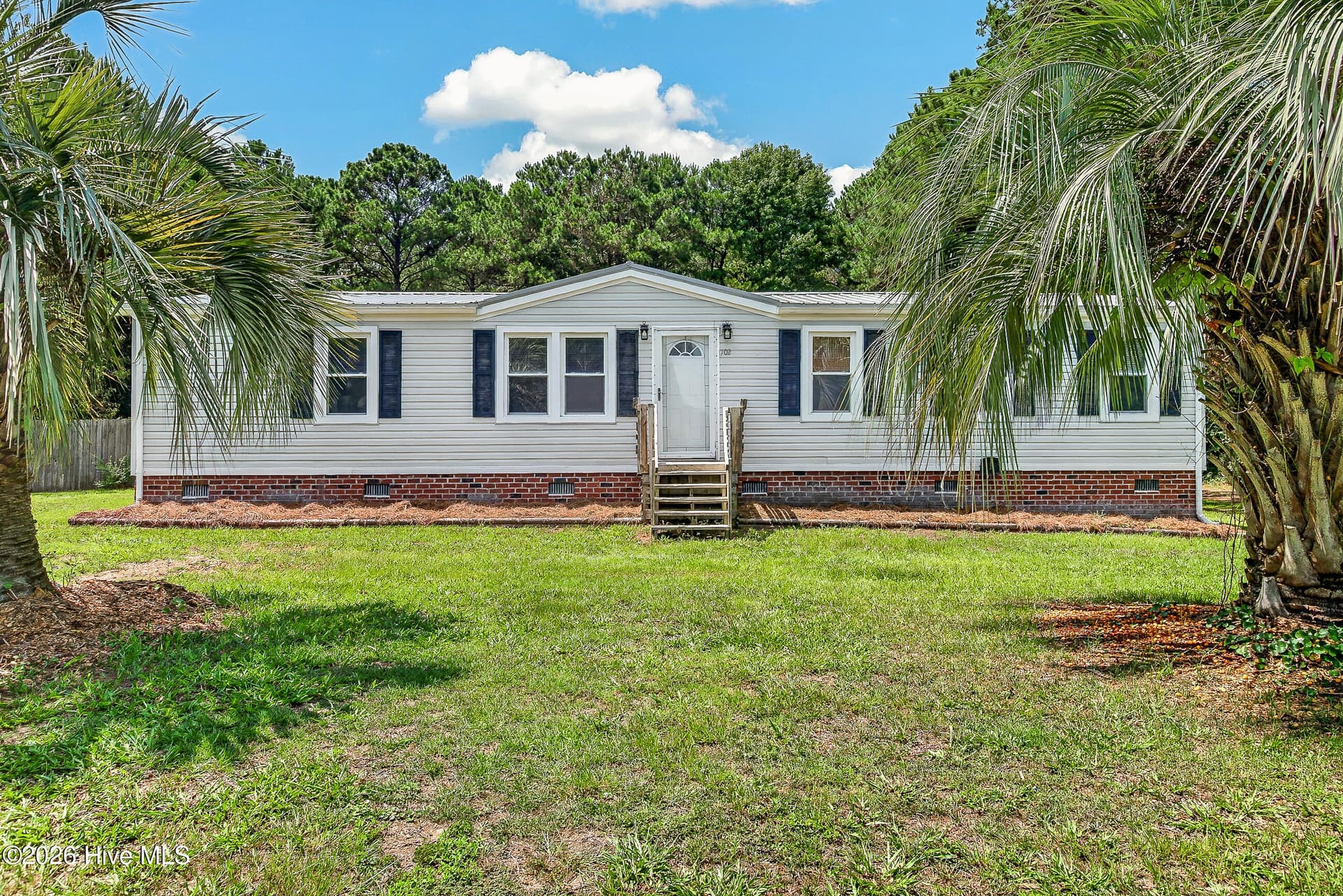 102 Seabird Lane, Sneads Ferry, NC 28460