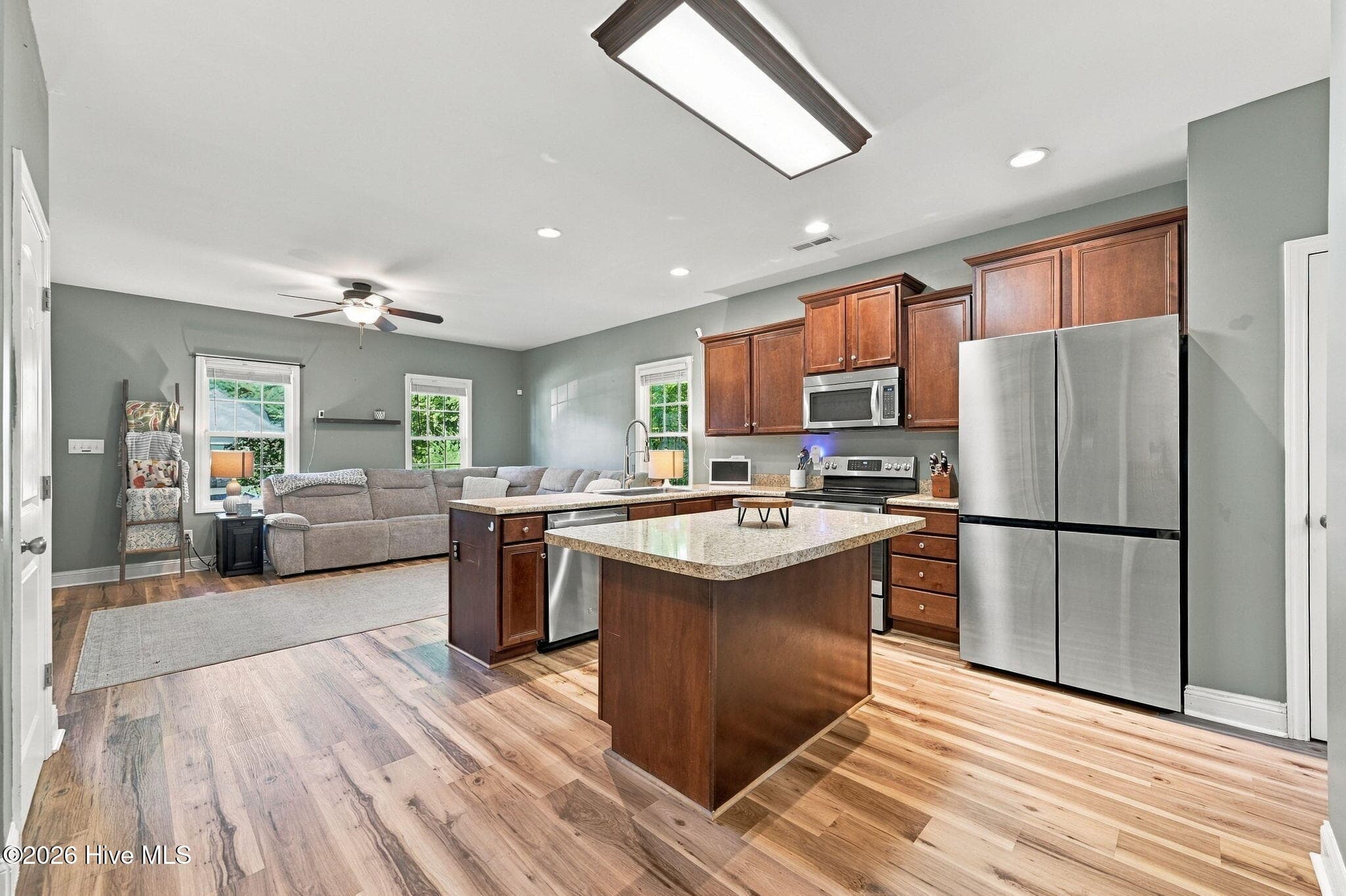 304 Raintree Circle, Jacksonville, NC 28540