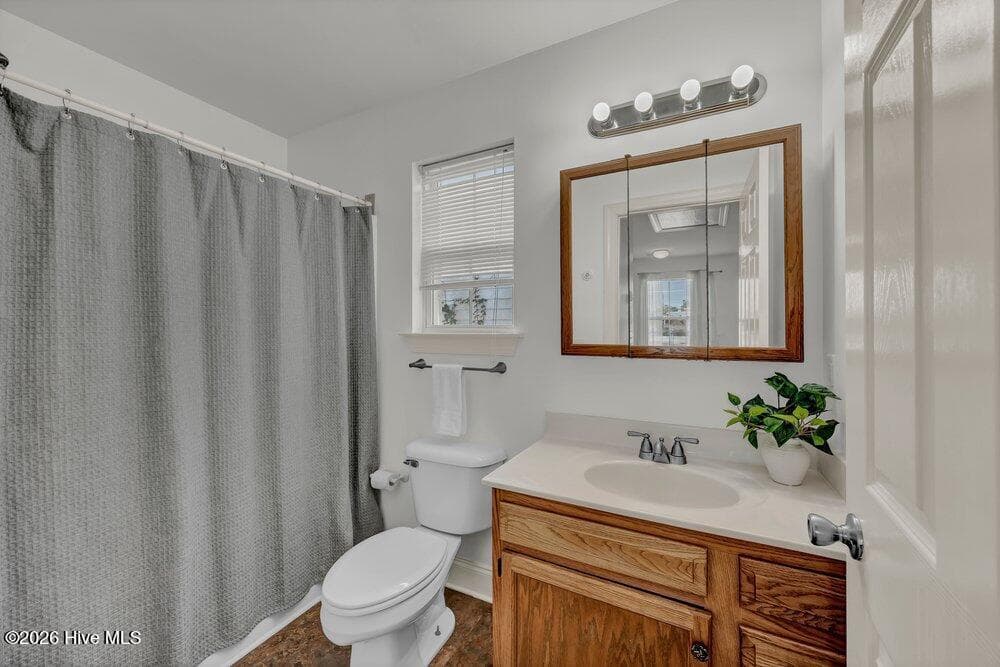Single Family Residence at 100 S 11th Street, Wilmington, NC 28401, photo 18 of 24